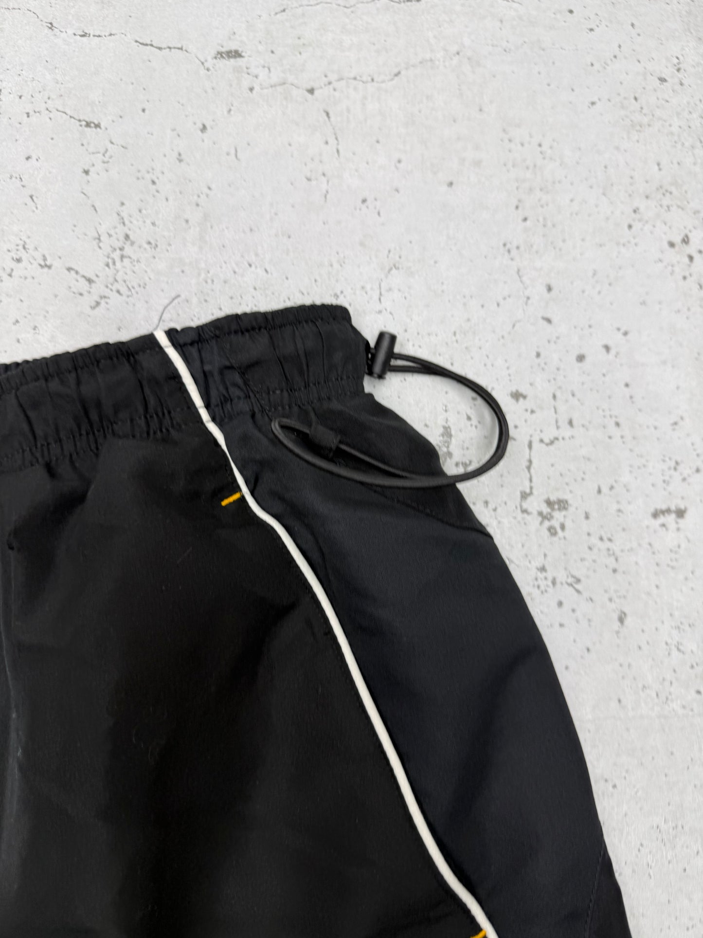 Nike Shox Vintage Trackpants in Schwarz, Größe L, Detail Bund