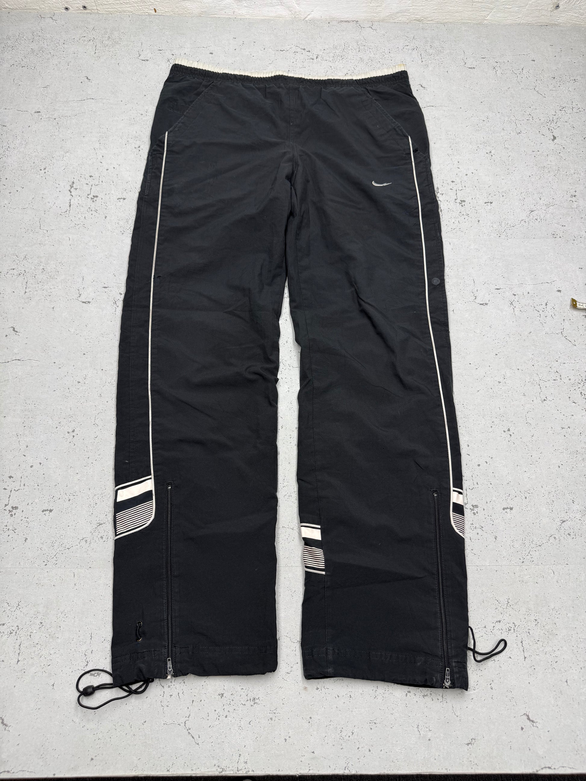 Nike Vintage Trackpants in Beige mit Logo-Streifen, Größe S, Vorderansicht
