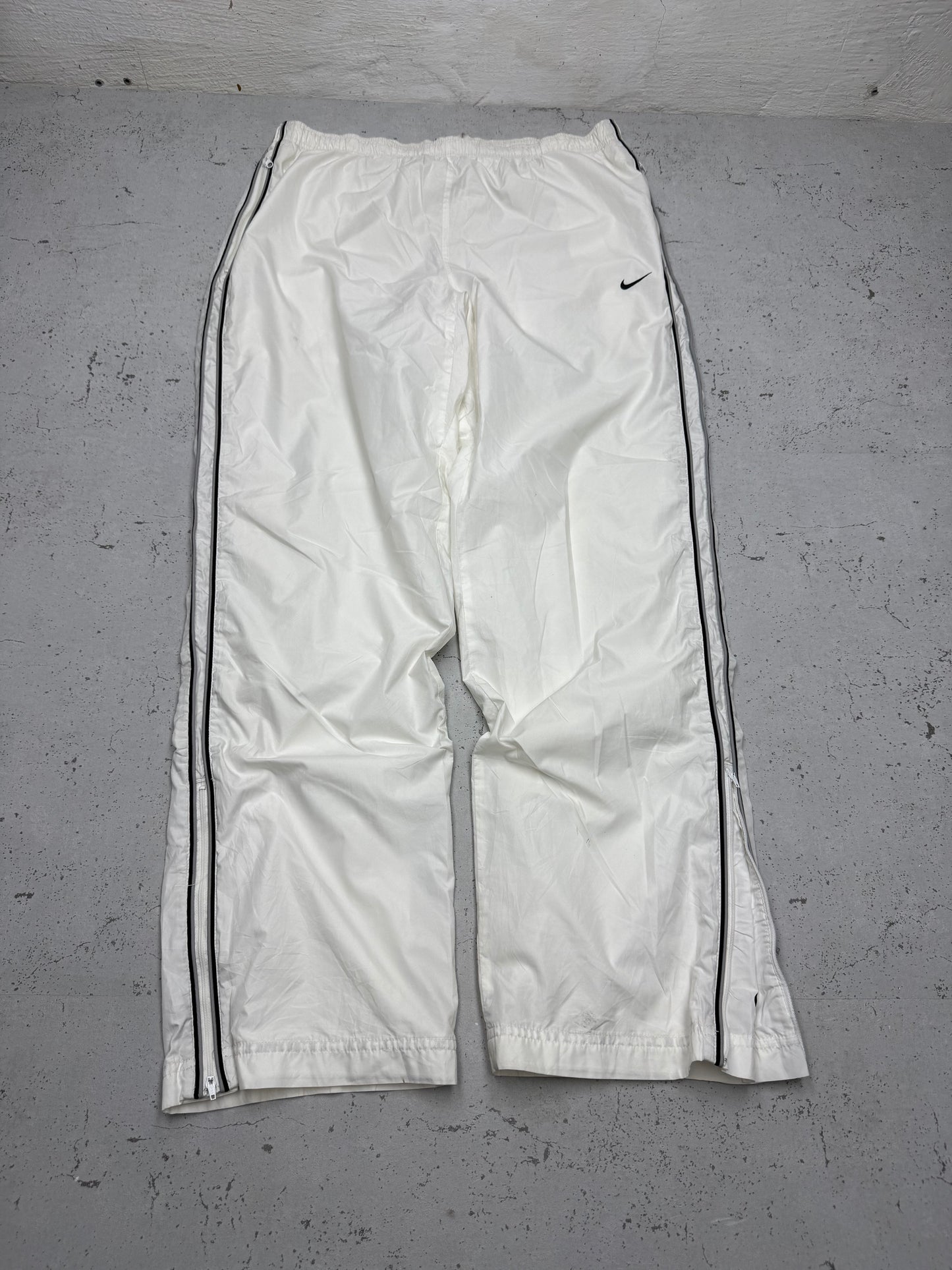 Nike Vintage Trackpants in Weiß, Größe XL, Vorderansicht