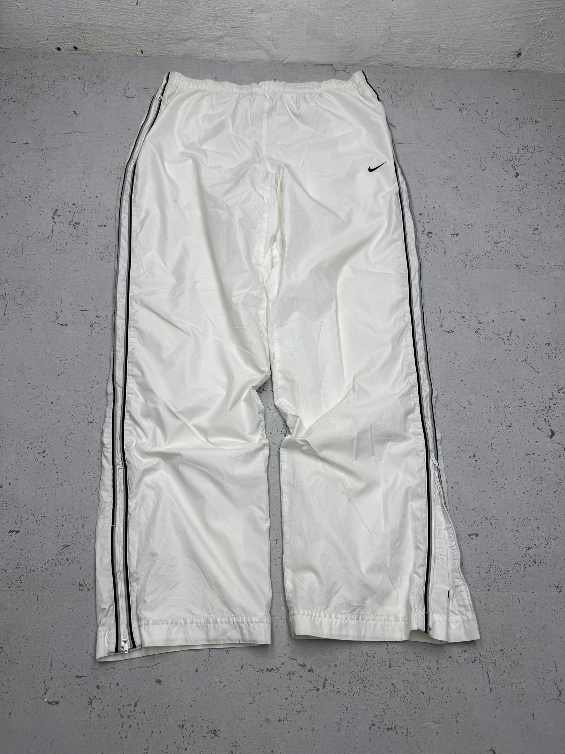 Nike Vintage Trackpants in Weiß, Größe XL, Vorderansicht