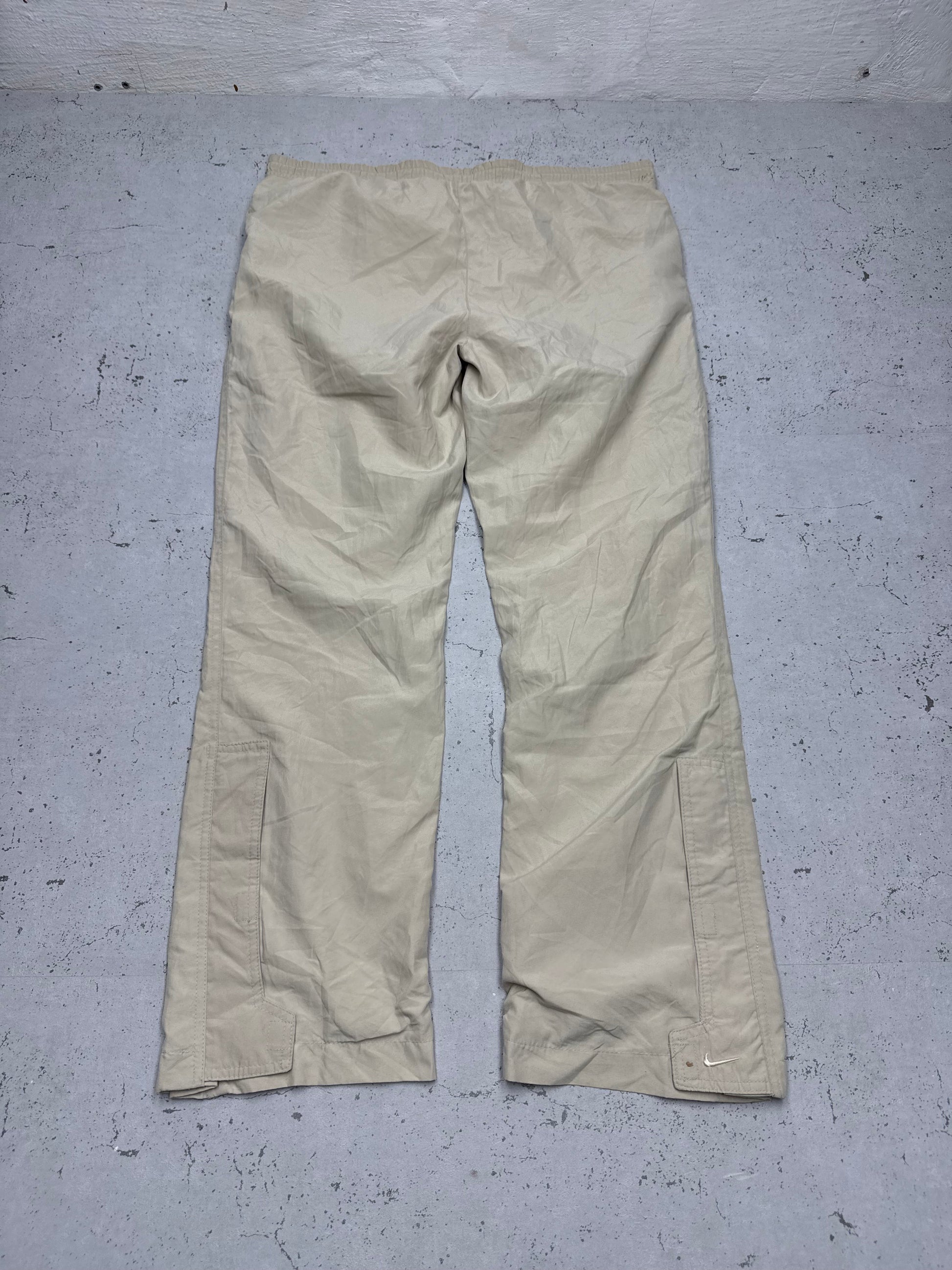 Nike Cargo Vintage Trackpants in Beige, Größe XXL, Rückansicht