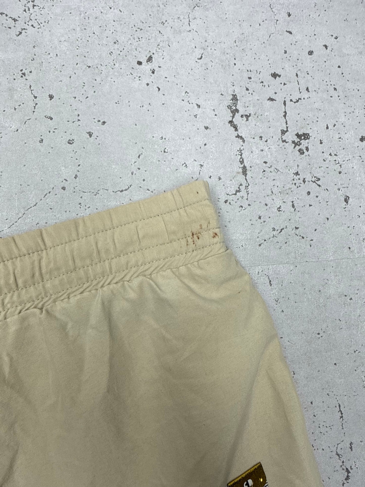 Nike Cargo Vintage Trackpants in Beige, Größe XXL, kleiner Fleck an der Bundnaht