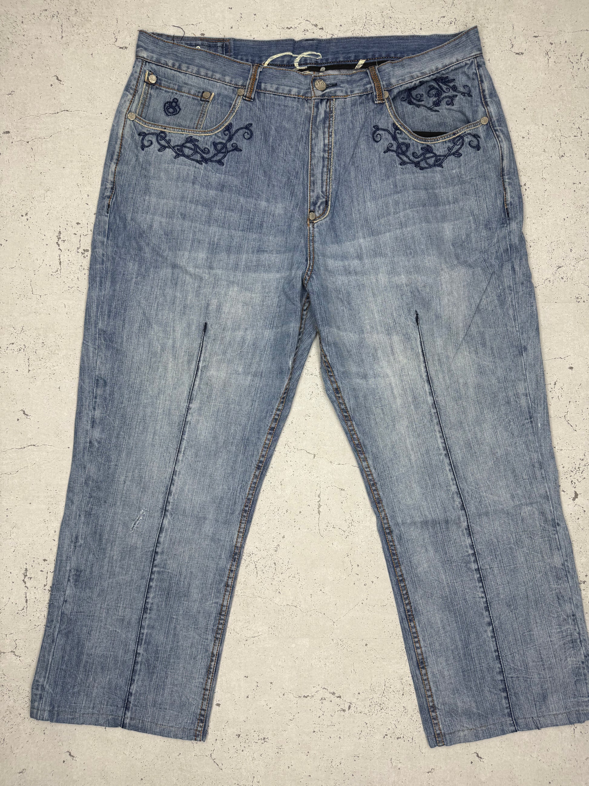 Eight 732 Vintage Y2K Baggy embroidered Jeans blau W44 L34 - MonkeysVintage