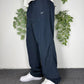 Nike Vintage Trackpants in Navy, Groesse L, getragen am Model