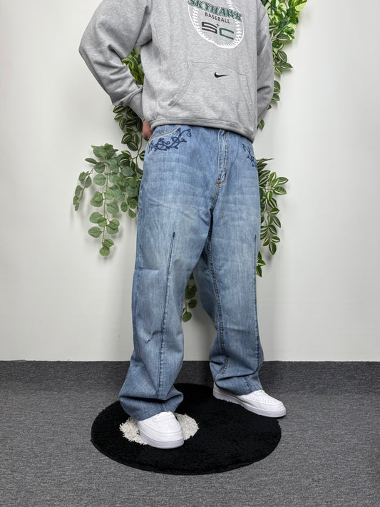 Eight 732 Vintage Y2K Baggy embroidered Jeans blau W44 L34 - MonkeysVintage