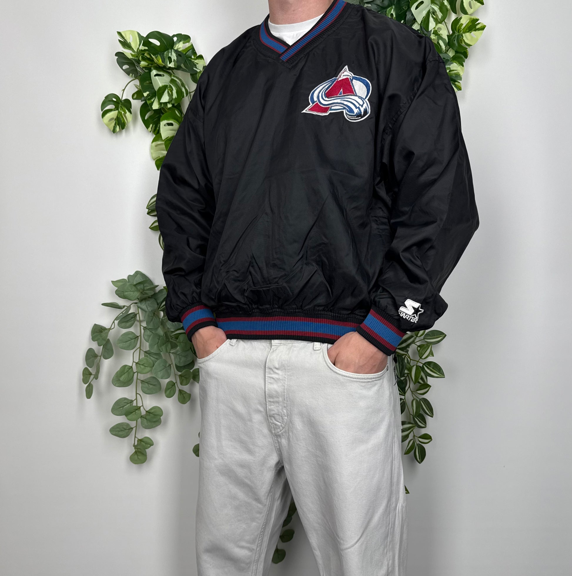 Starter NHL Avalanche Vintage Windbreaker Sweater schwarz M - MonkeysVintage