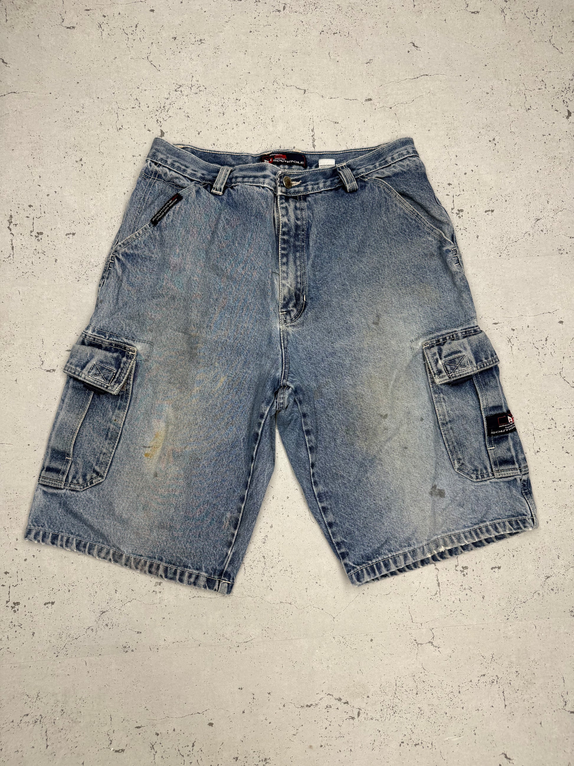 Southpole Vintage Cargoshorts in Hellblau, W34, Vorderansicht