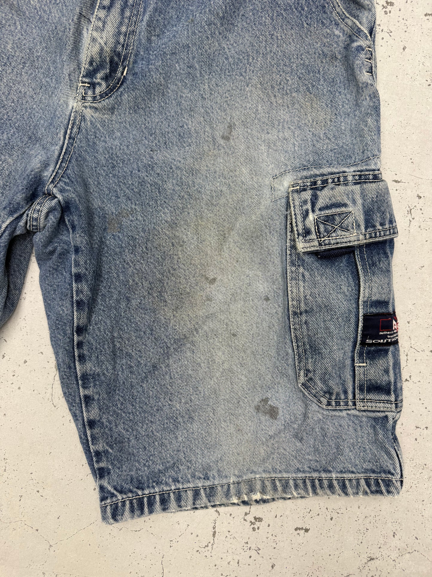 Southpole Vintage Cargoshorts in Hellblau, W34, leichte Flecken
