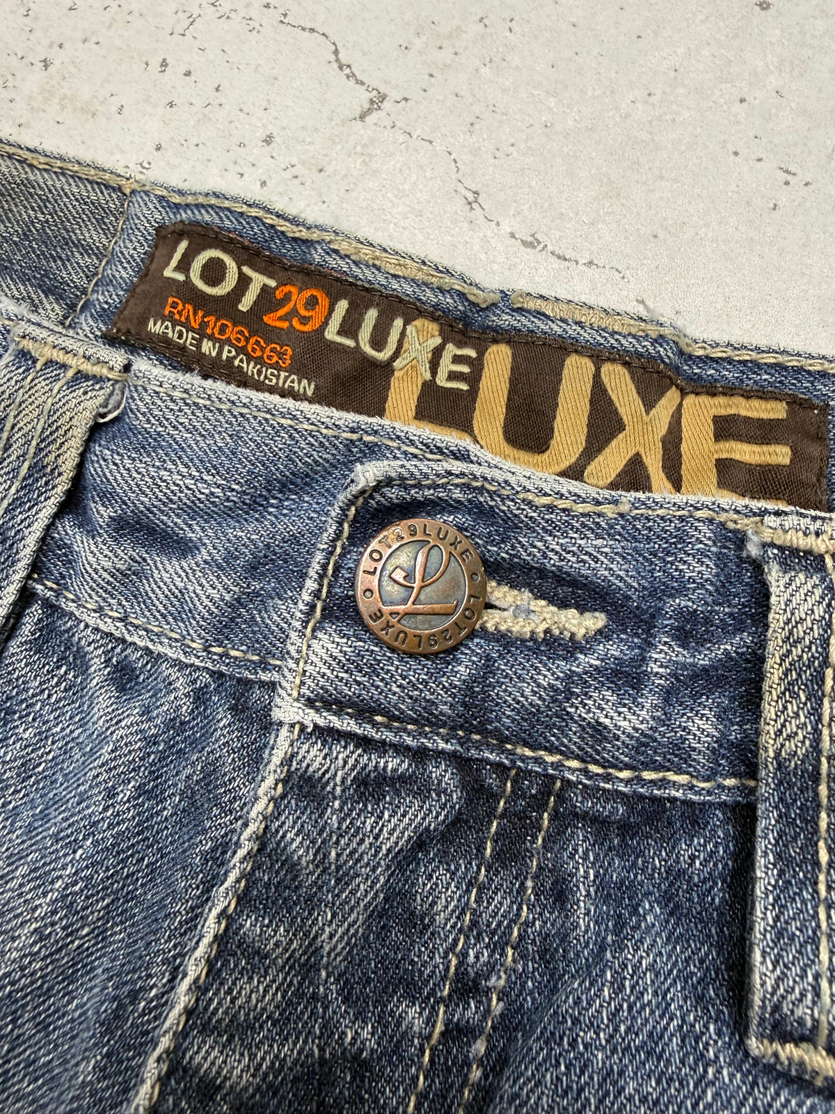 Lot29 Luxe Vintage Baggy Jeans-Shorts, Größe 32, Etikett