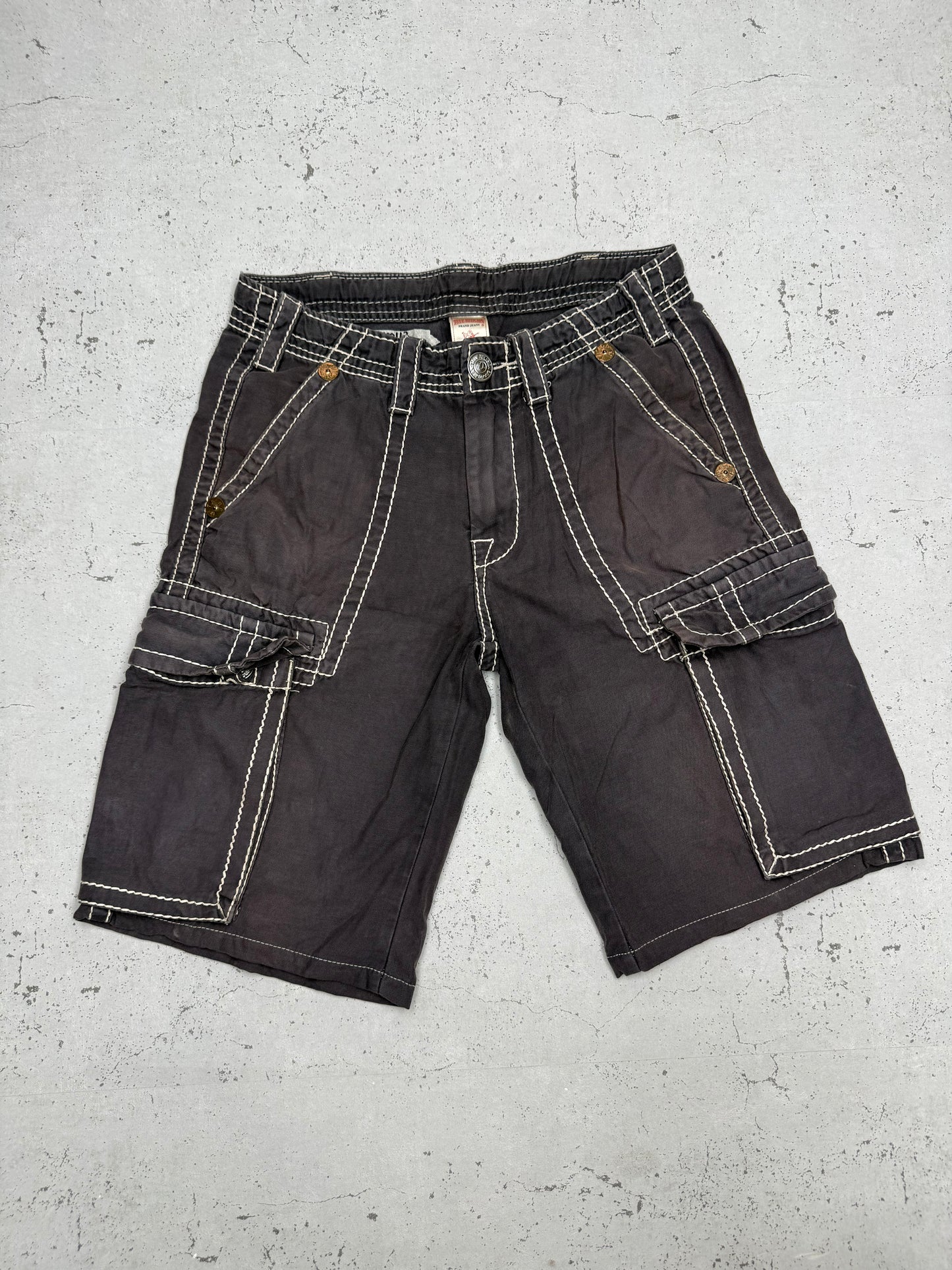 True Religion Vintage Cargoshorts in Anthrazit, W28, Vorderansicht