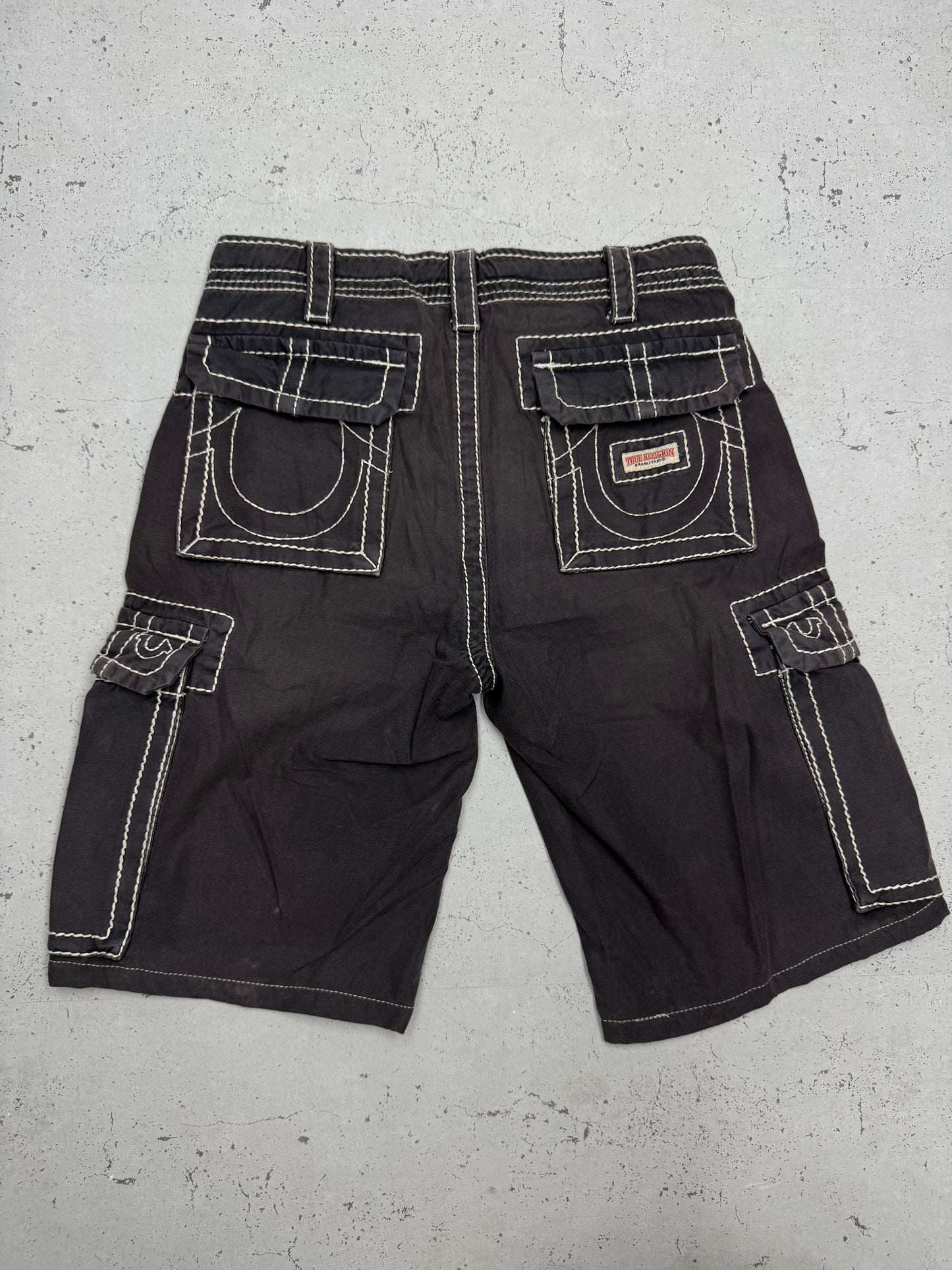 True Religion Vintage Cargoshorts in Anthrazit, W28, Rückansicht