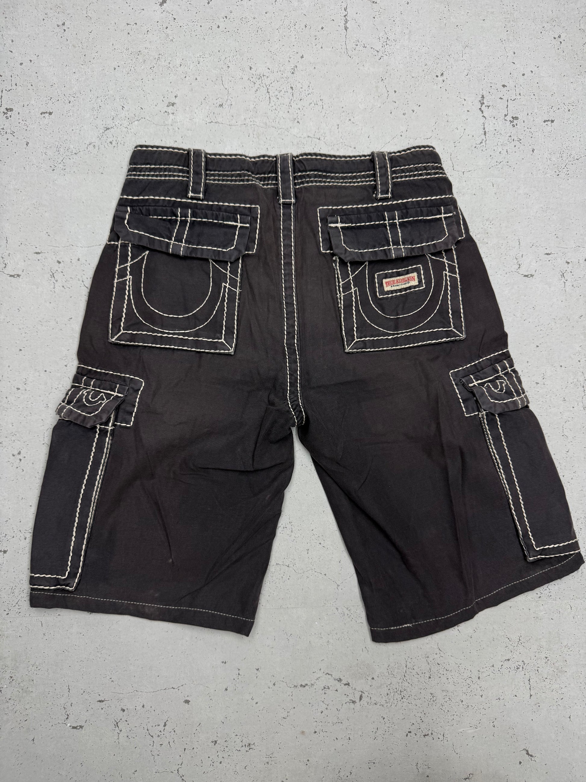 True Religion Vintage Cargoshorts in Anthrazit, W28, Rückansicht