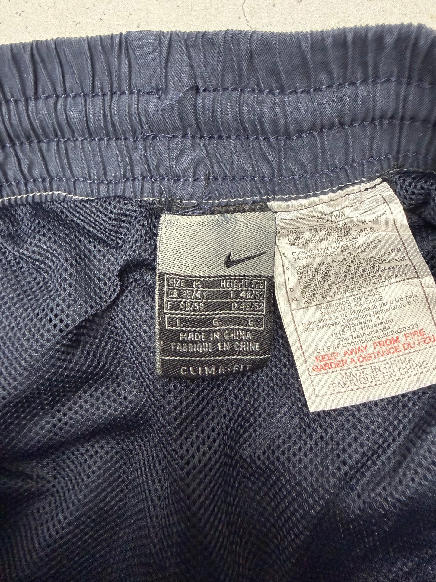 Nike Vintage Trackpants in Navy, Größe M, Etikett