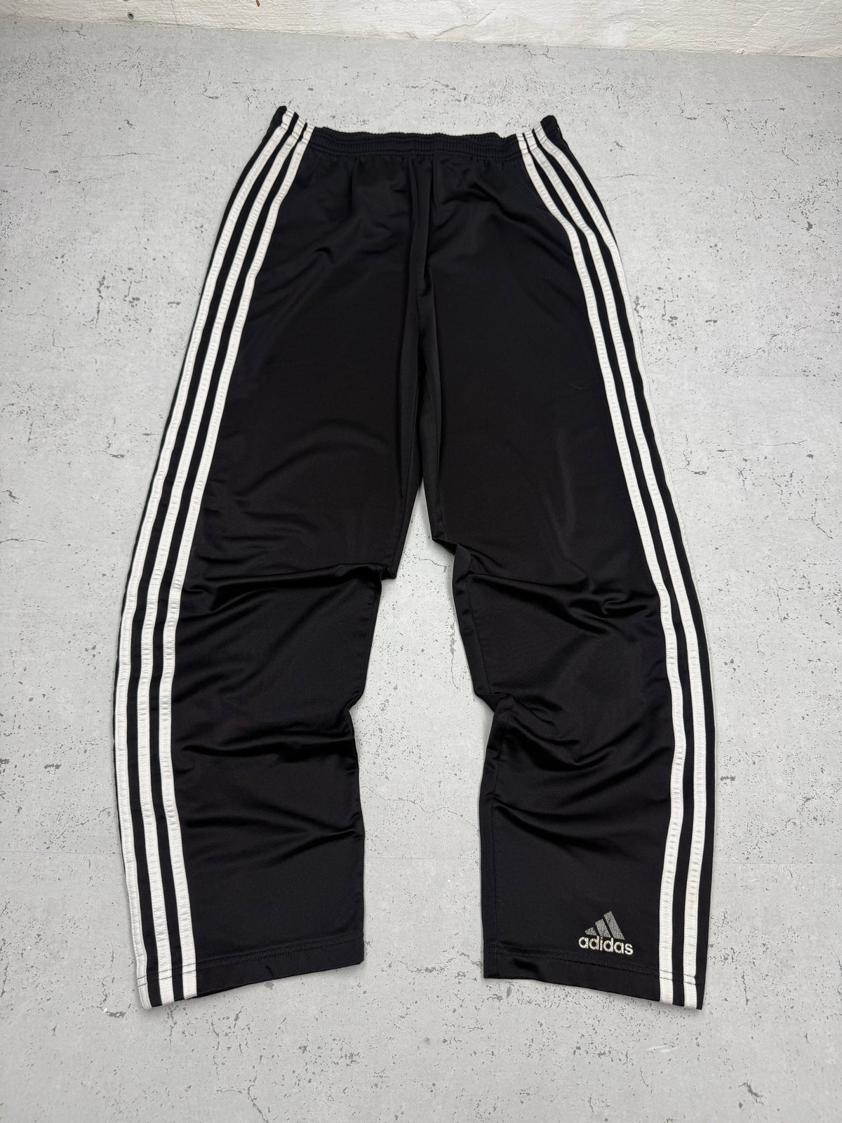 Adidas Snap Pants Vintage Trackpants in Schwarz, Größe L, Vorderseite