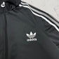 Adidas Ultrastar Trainingsjacke Vintage in Schwarz, Größe L, Logo-Closeup