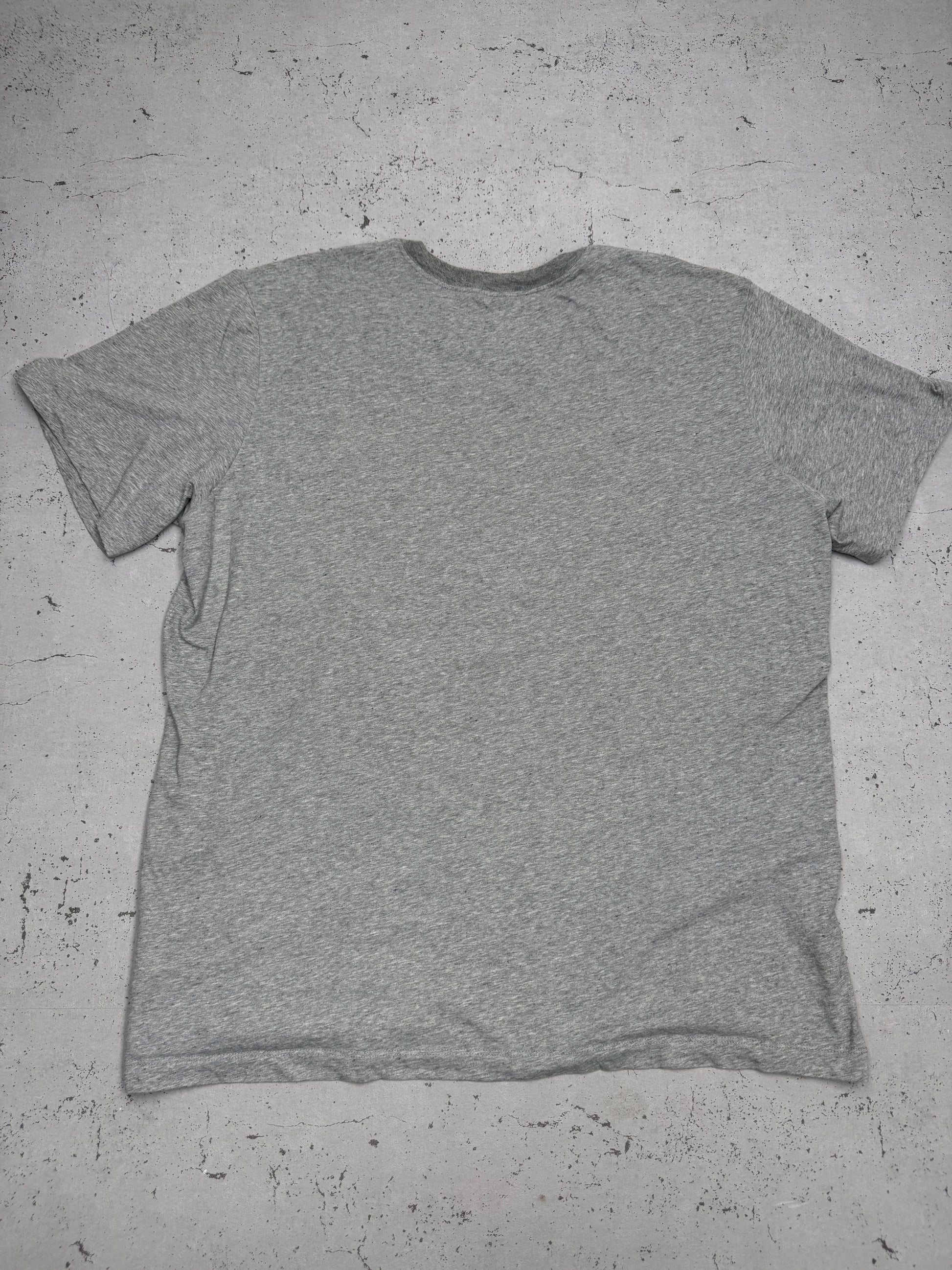 Nike Greatest On Earth Vintage T-Shirt in Grau, Größe XXL, Rückansicht
