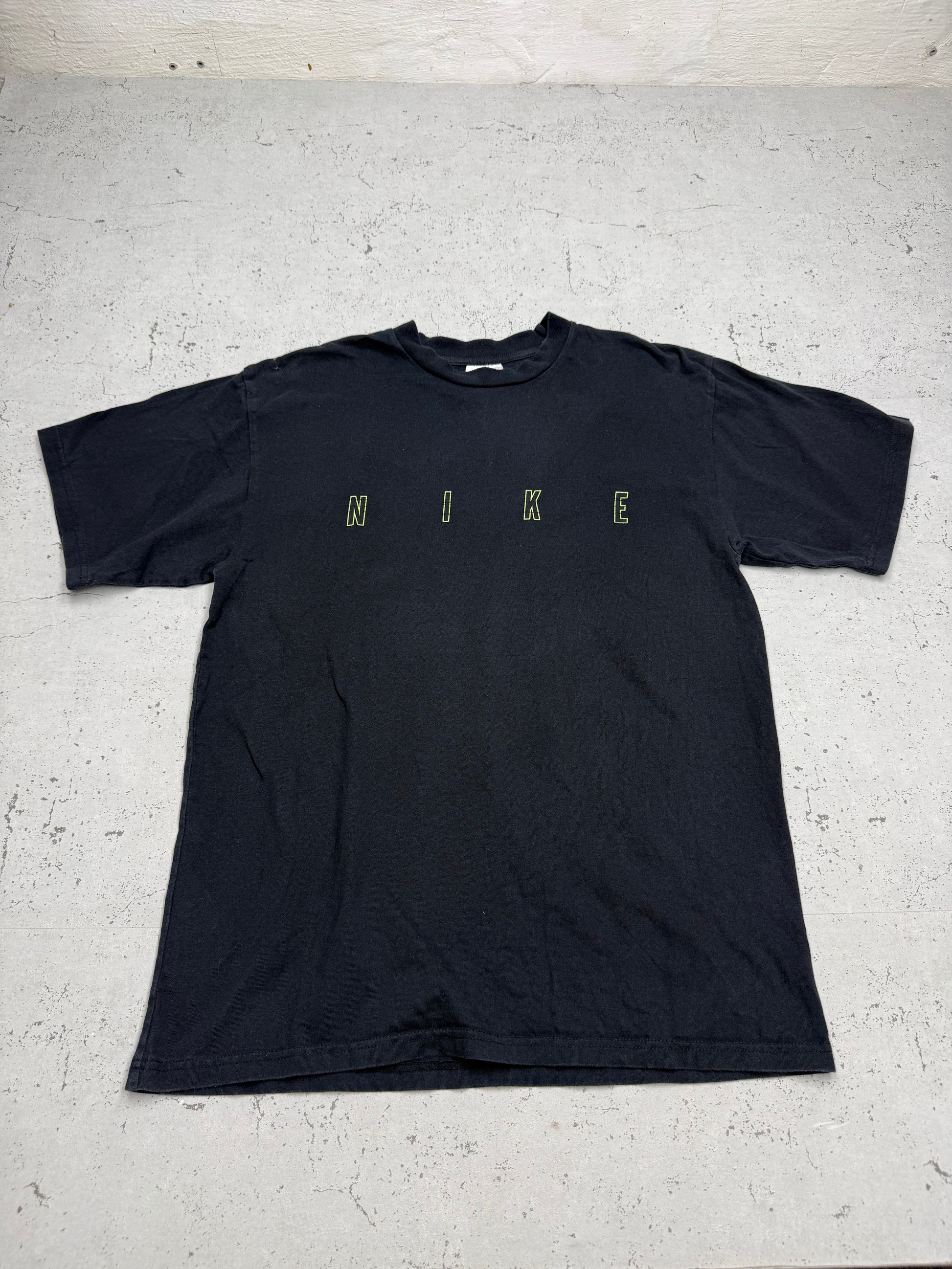 Nike Vintage Shirt in Schwarz, Größe M, Vorderseite