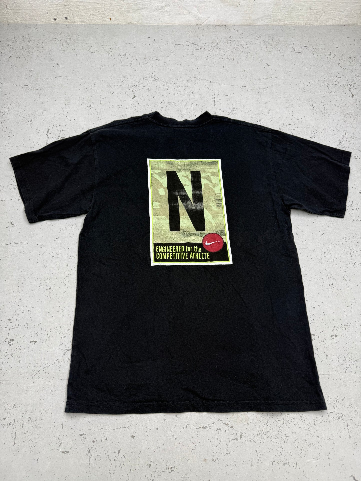 Nike Vintage Shirt in Schwarz, Größe M, Rückseite