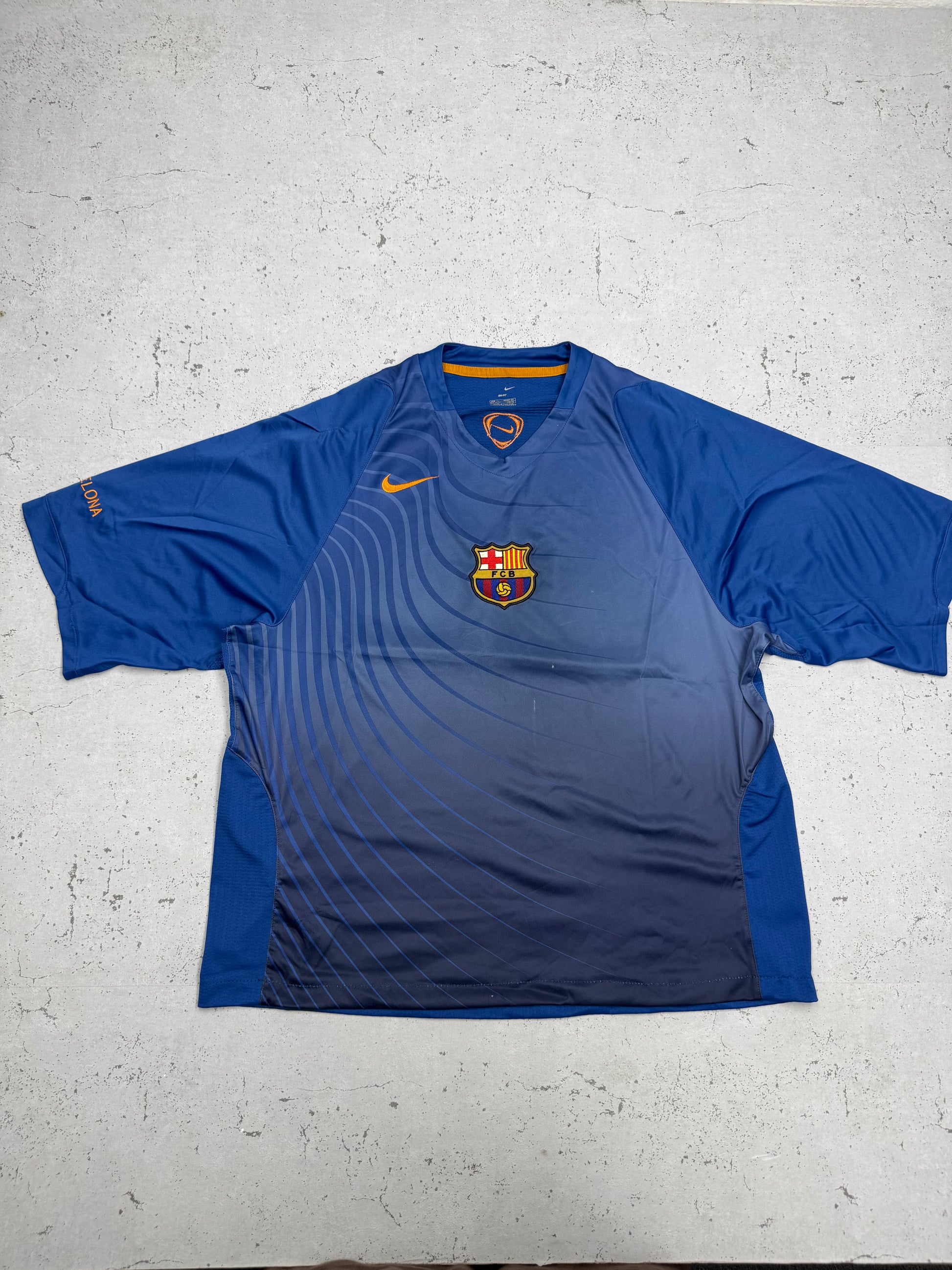 Nike FC Barcelona Vintage Trikot in Blau, Größe L, Vorderseite