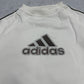 Adidas Vintage Sweatshirt in Weiß, Logo-Detail