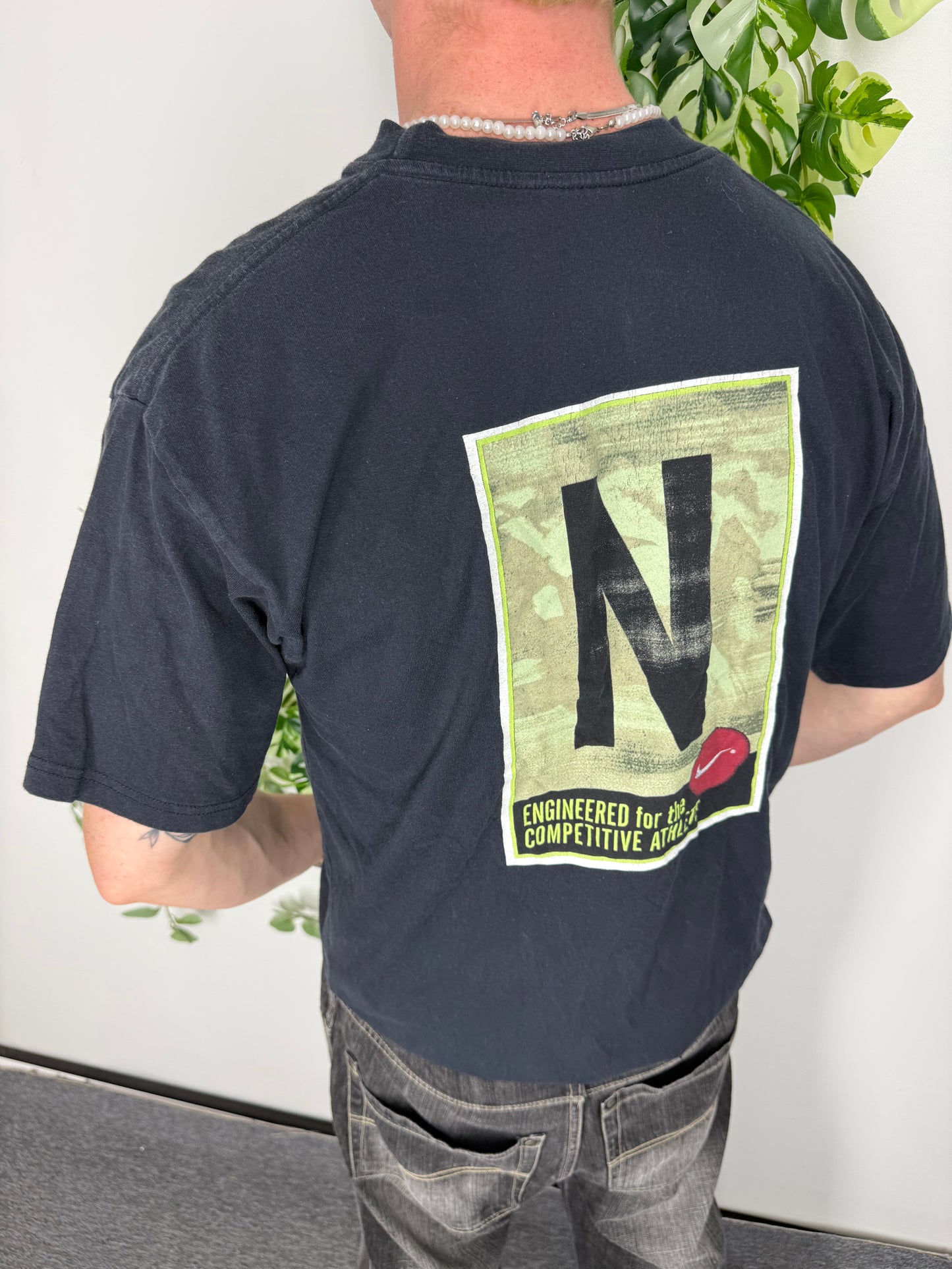 Nike Vintage Shirt in Schwarz, Größe M, Fitpic Rückseite
