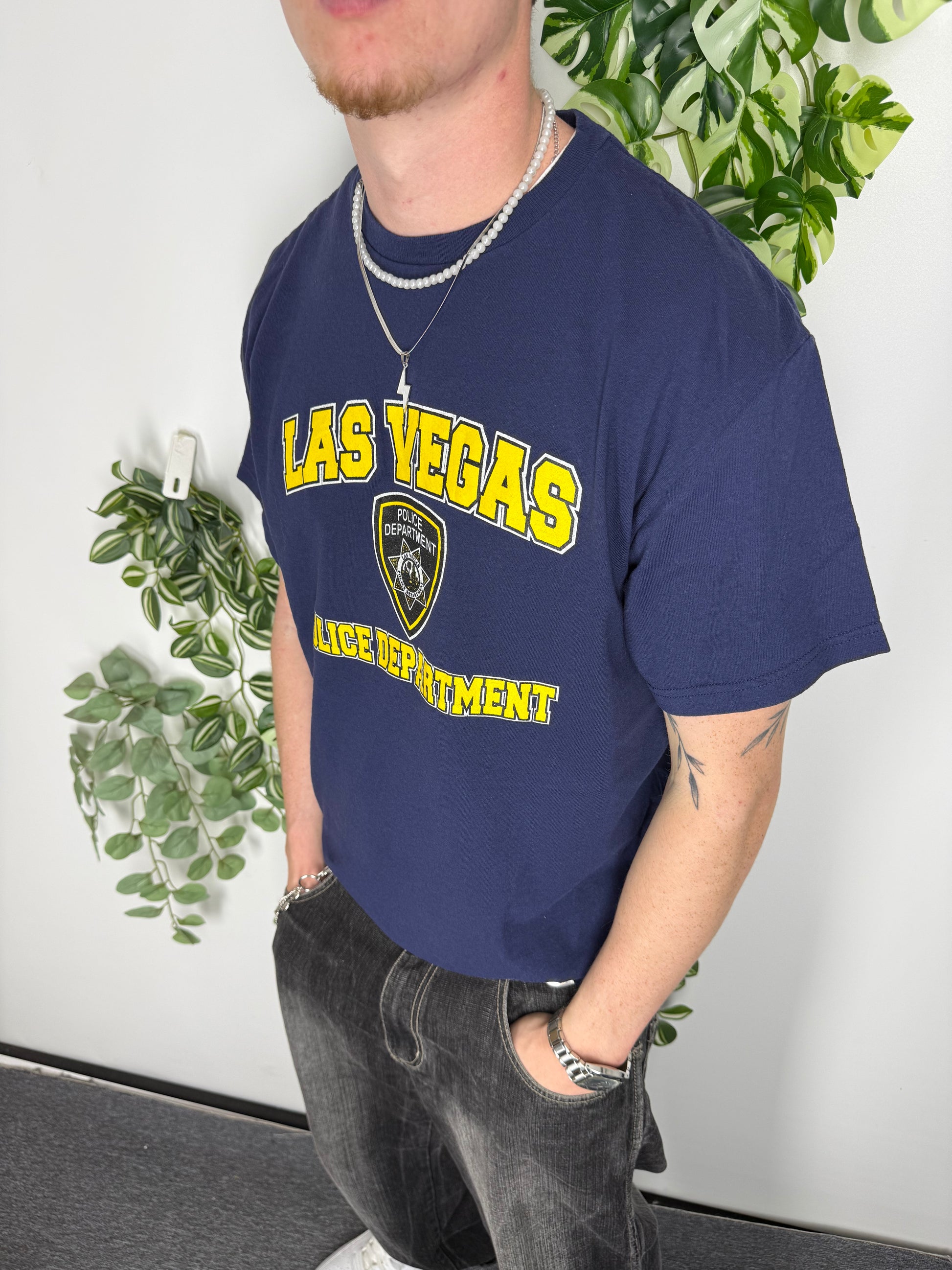 LVPD Vintage Shirt in Navy, Fitpic