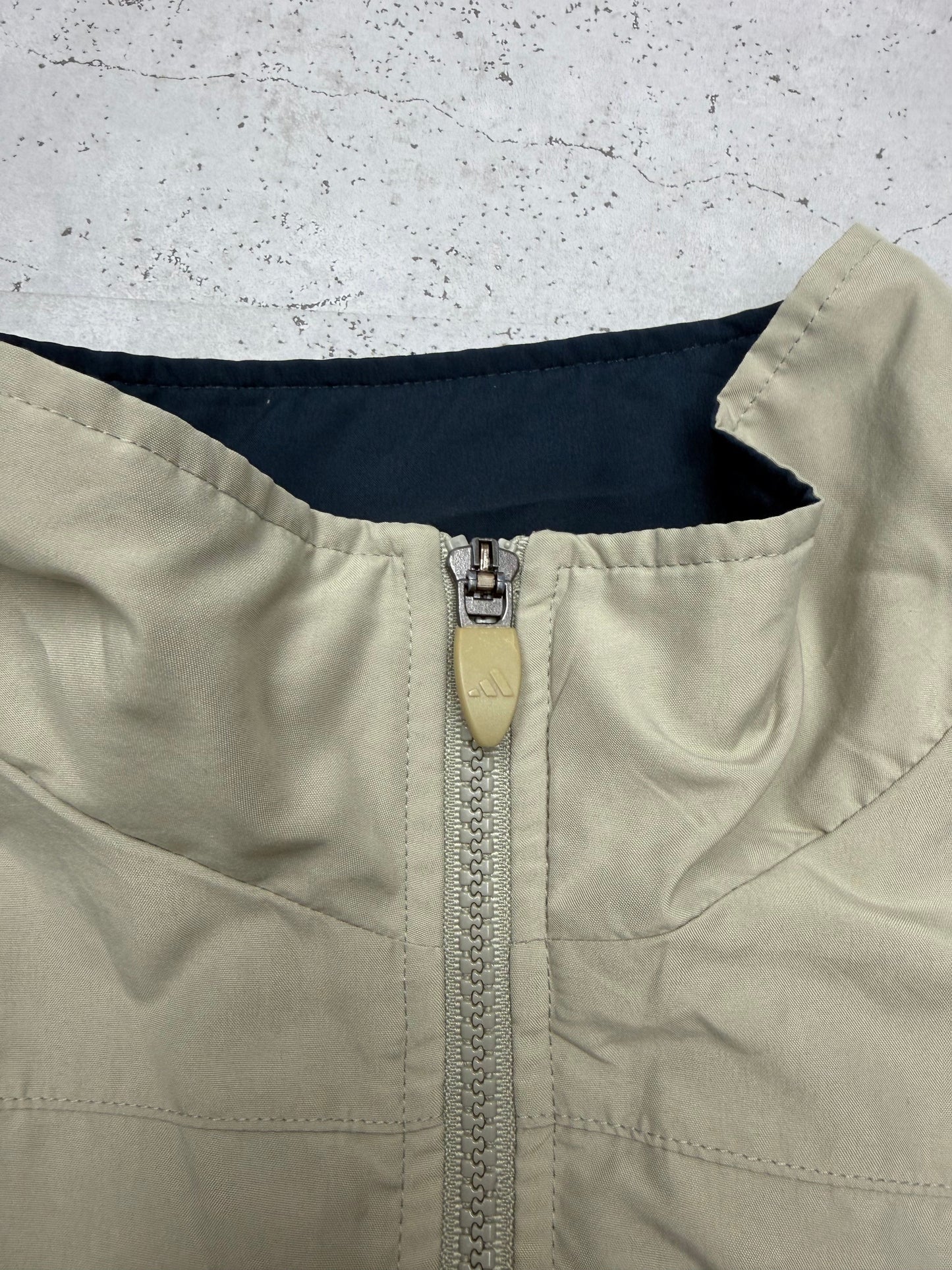 Adidas Trainingsjacke Creme Reißverschluss Detail