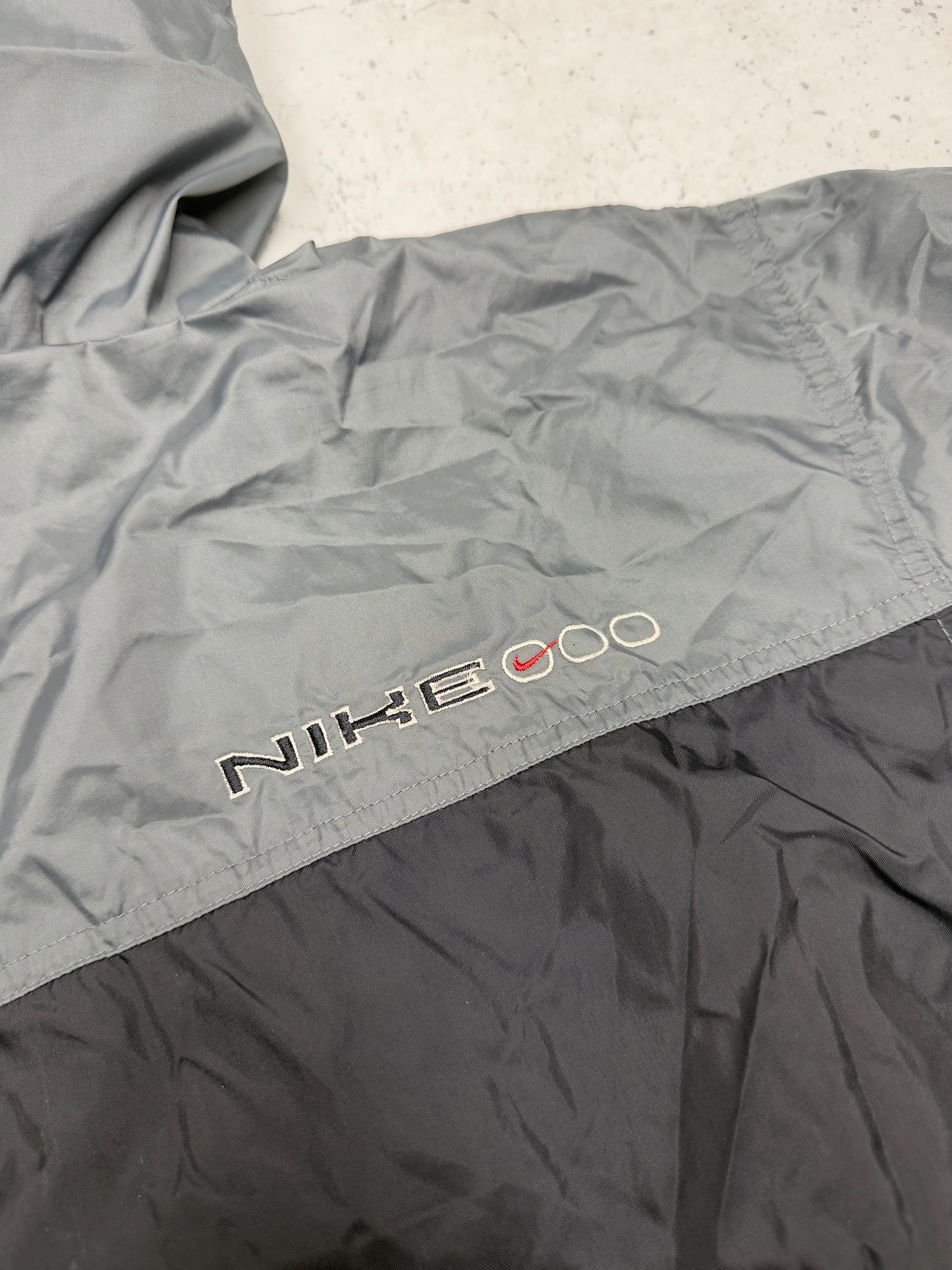 Nike vintage Windbreaker Trackjacket Jacke grau schwarz L
