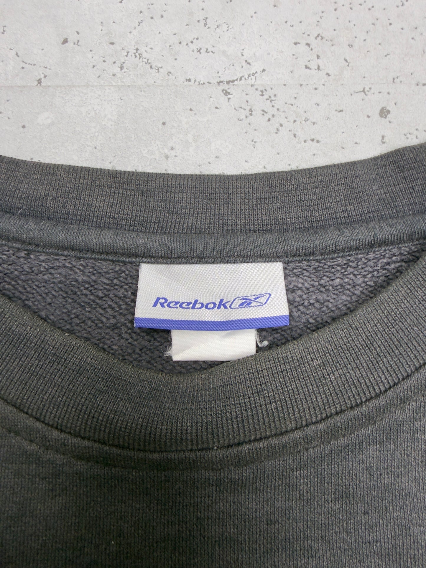 Reebok vintage Sweatshirt embroidery Sweater schwarz washed XL