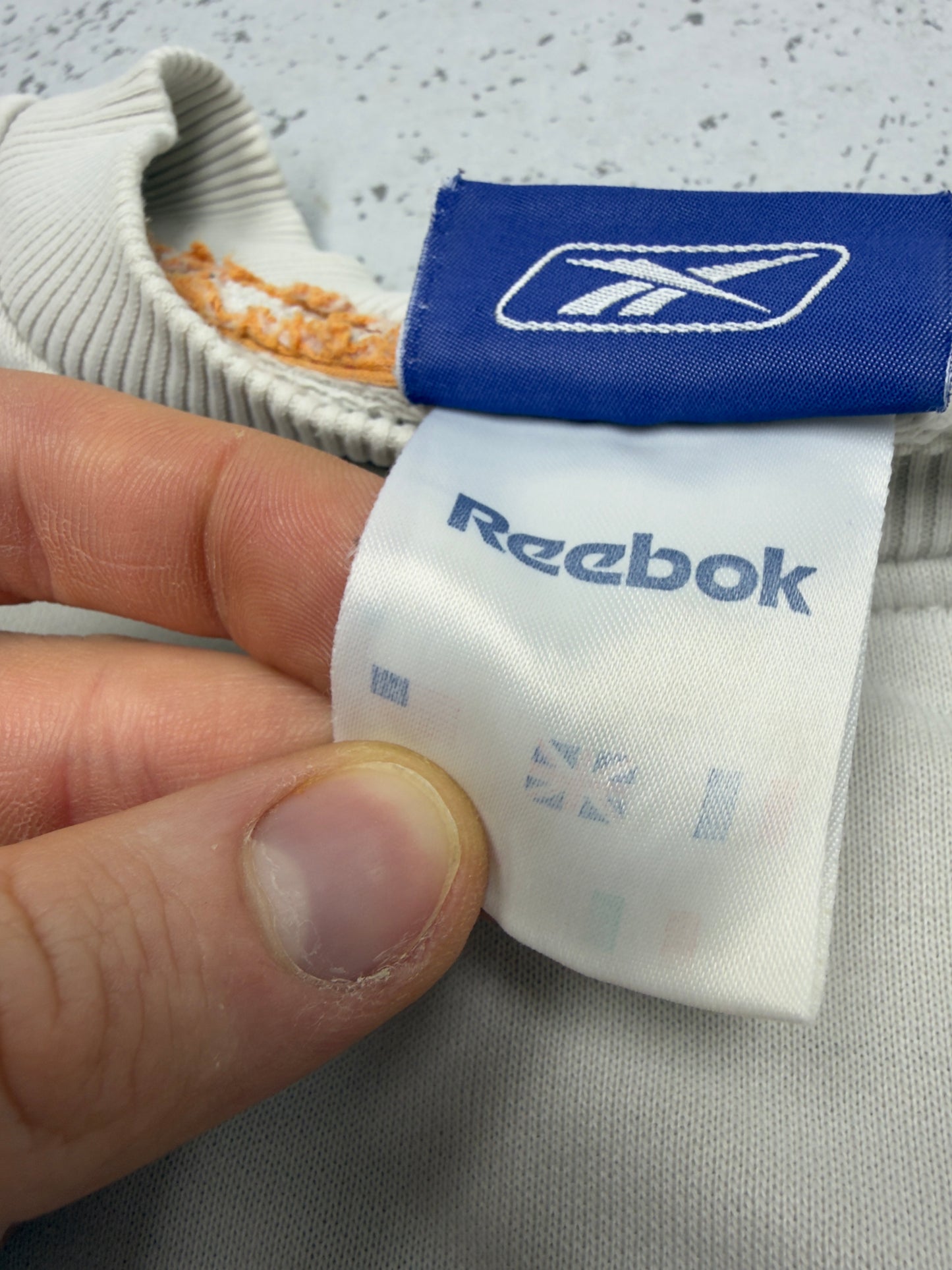 Reebok Sweatshirt Creme Etikett Detail
