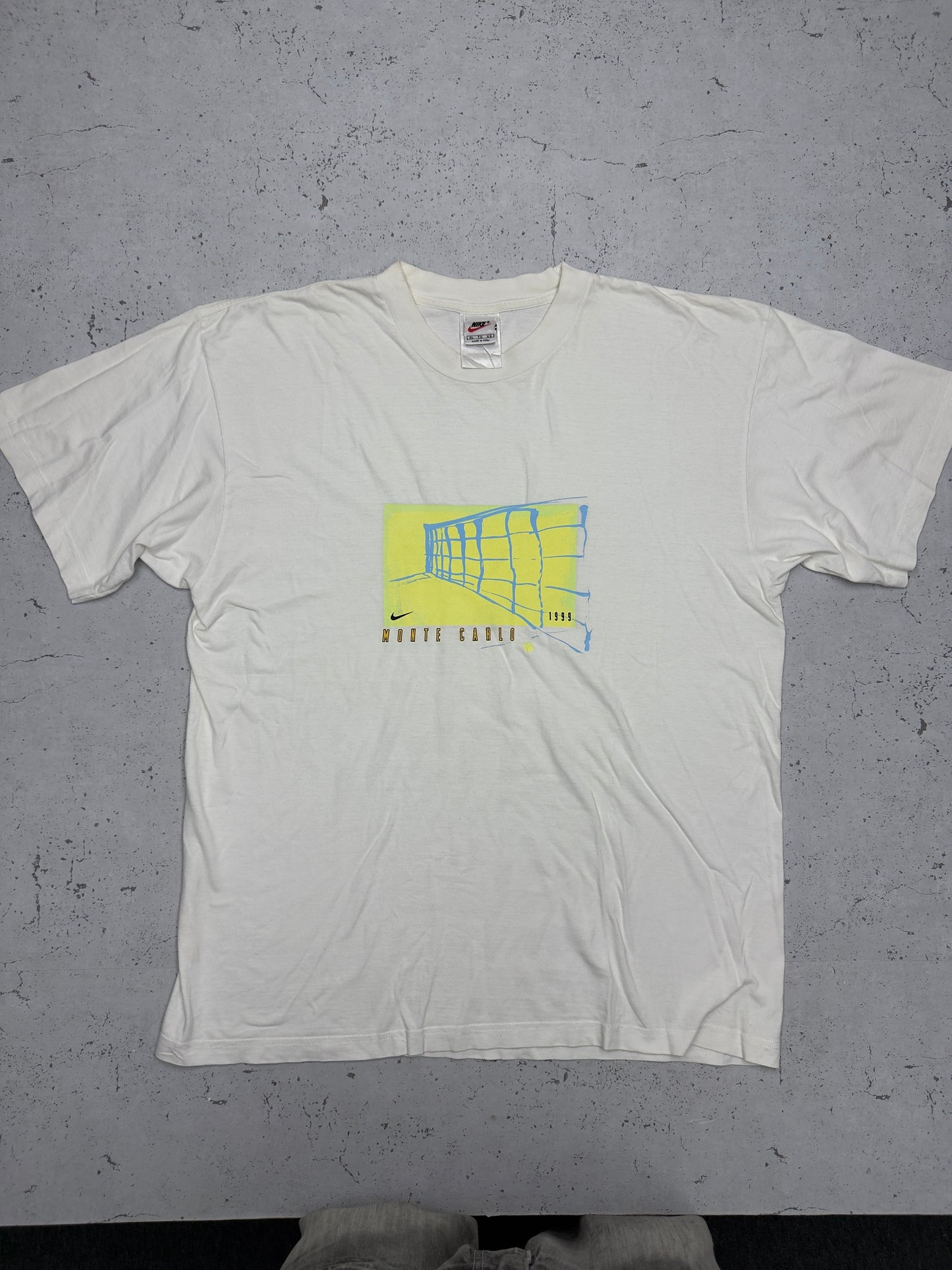 Nike Vintage T-Shirt Monte Carlo Creme – Frontansicht flach