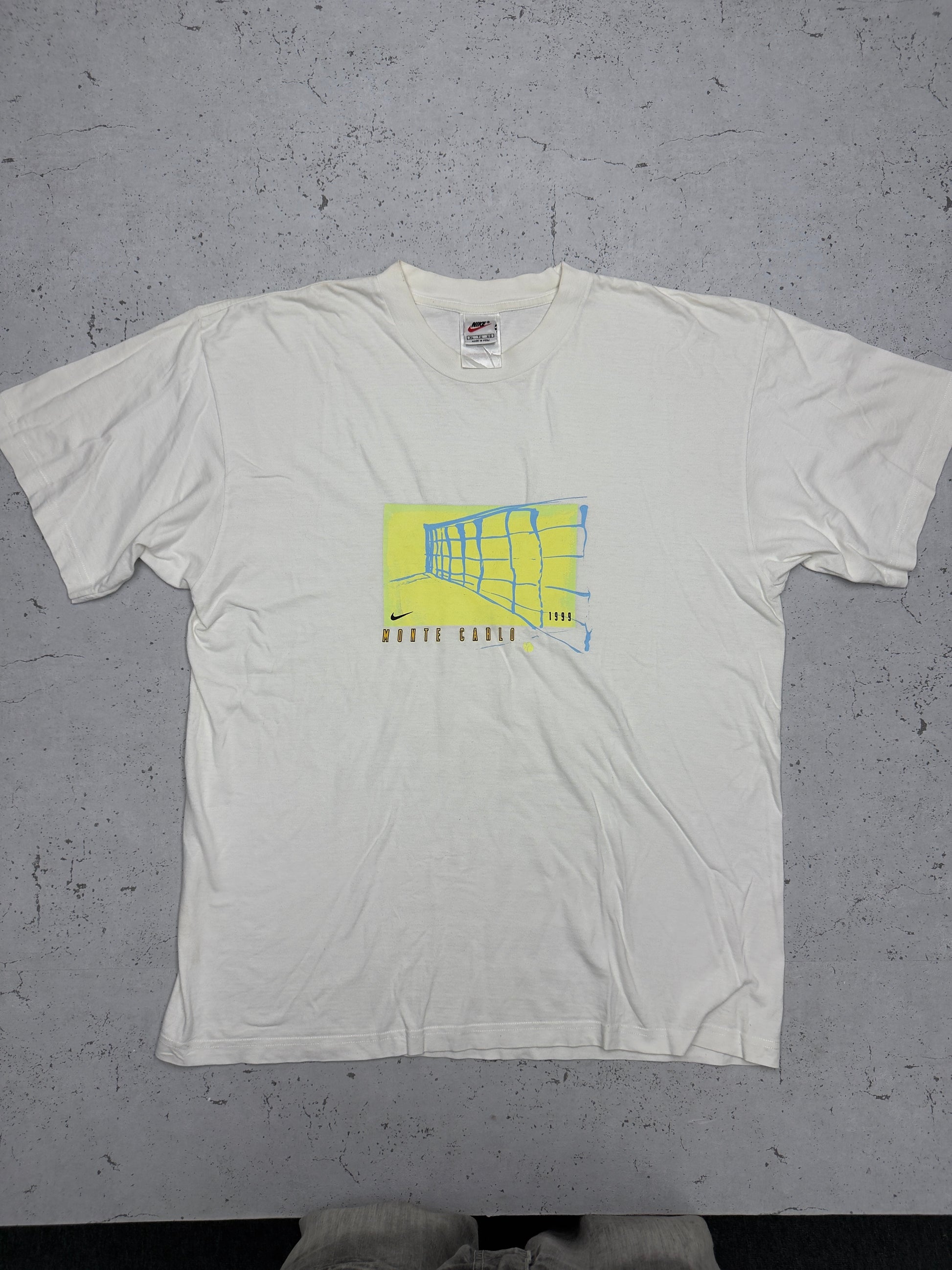 Nike Vintage T-Shirt Monte Carlo Creme – Frontansicht flach