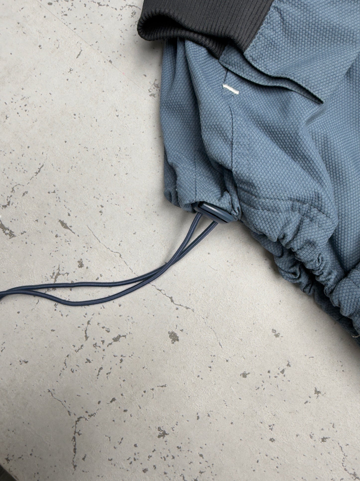Adidas Trainingsjacke Blaugrau Detail Bund