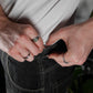 „Starlock Clips“ – 4x Kleidungsclips zum Jeans enger machen | Silber Sterne | Y2K Accessoire