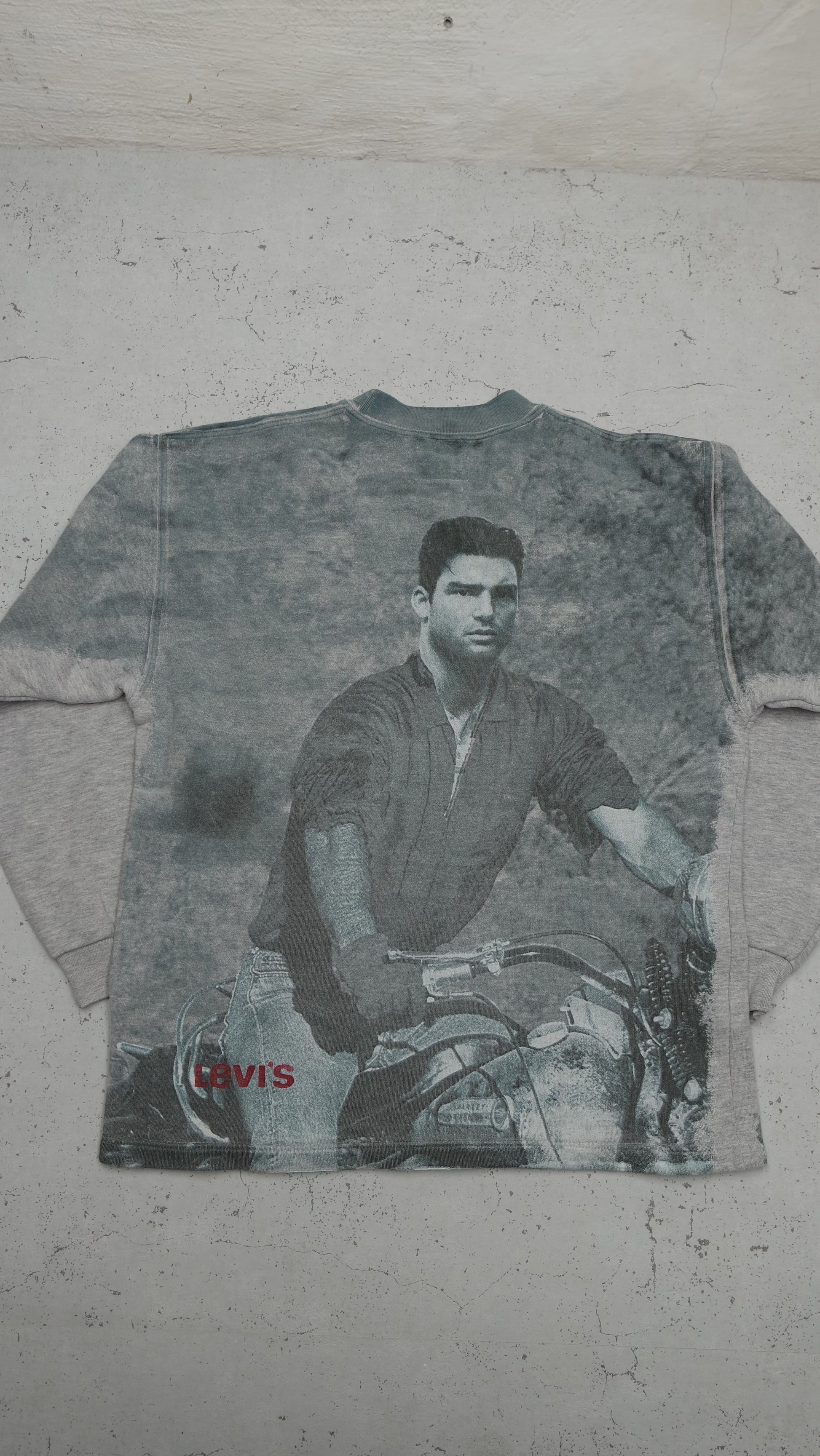 Levi's Vintage Foto-Print Sweatshirt in Grau, Rückseite