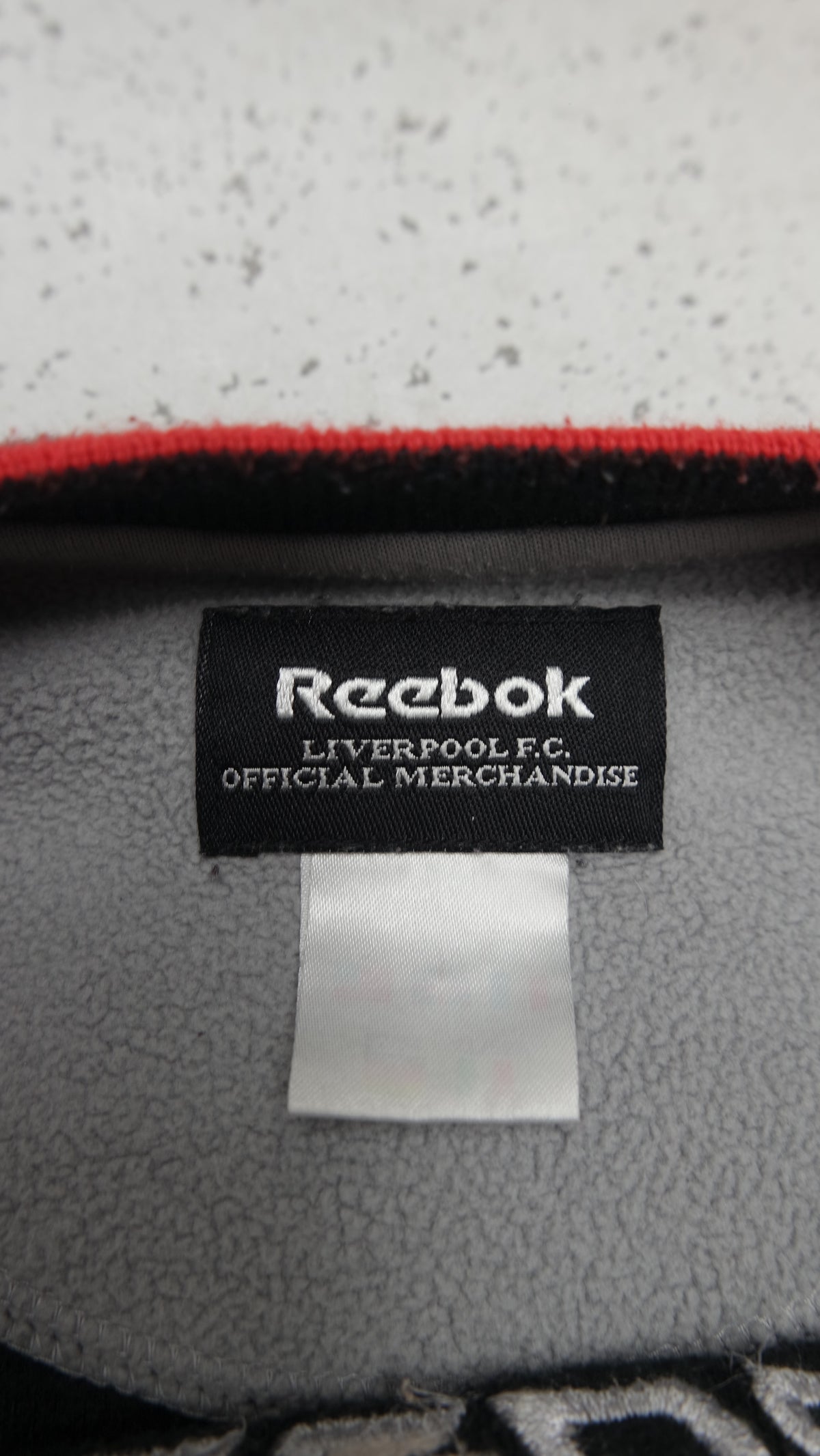 Reebok Liverpool FC Carlsberg Vintage Sweatshirt in Schwarz, Etikett