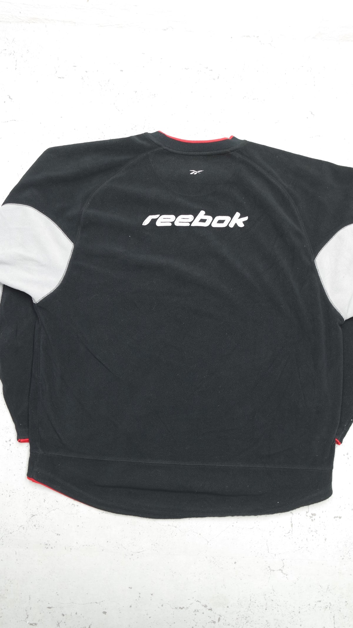 Reebok Liverpool FC Carlsberg Vintage Sweatshirt in Schwarz, Rückseite