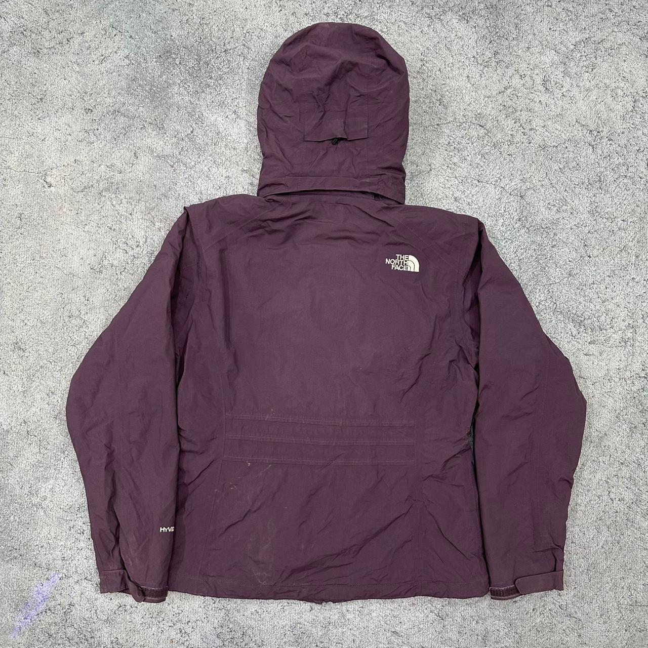 The North Face HyVent Allwetter Jacke gefüttert outdoor lila M