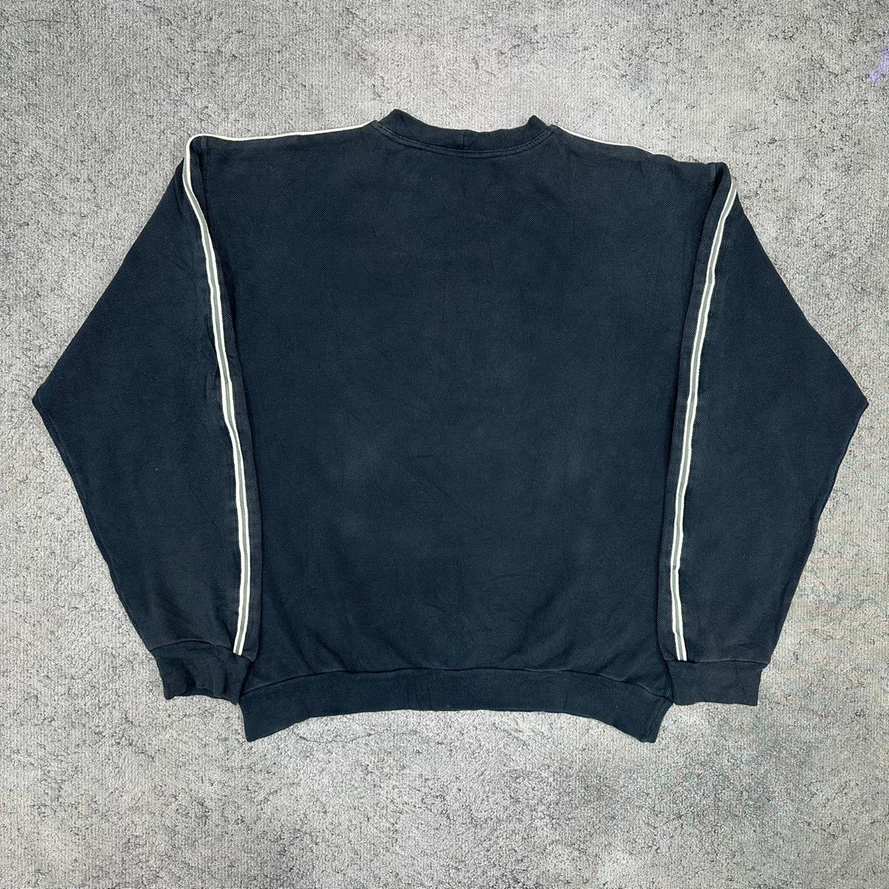 Sergio Tacchini Crewneck Nahaufnahme von Kragen und Naht