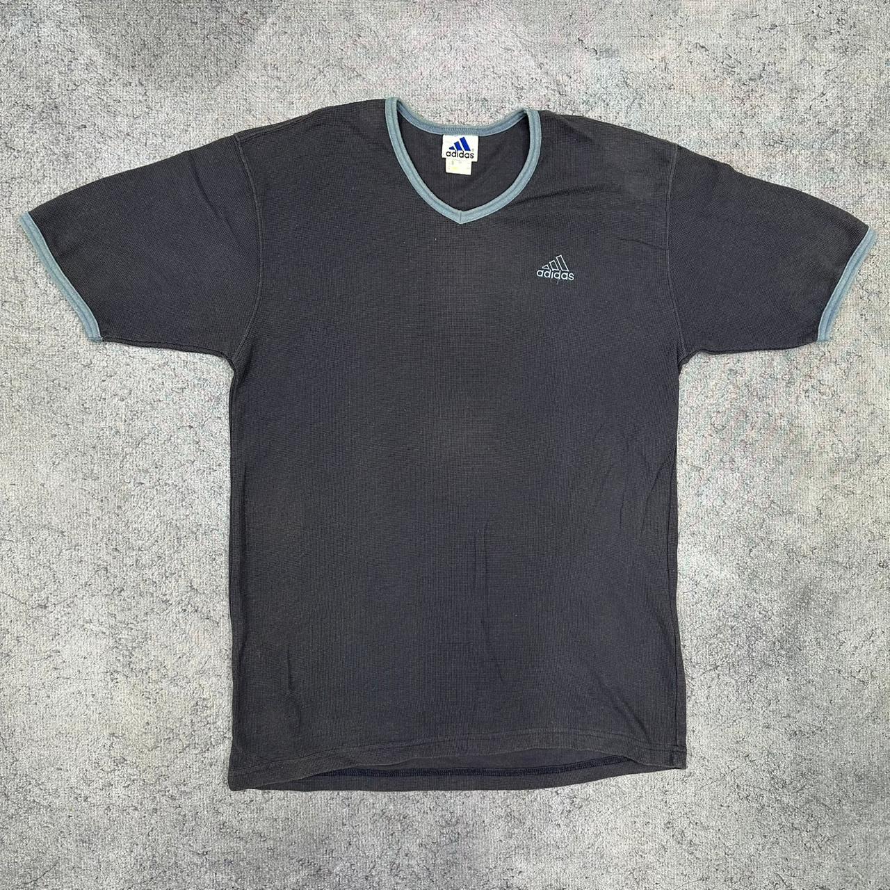Adidas vintage T-Shirt Tee Shirt Small Logo embroidery Y2K L
