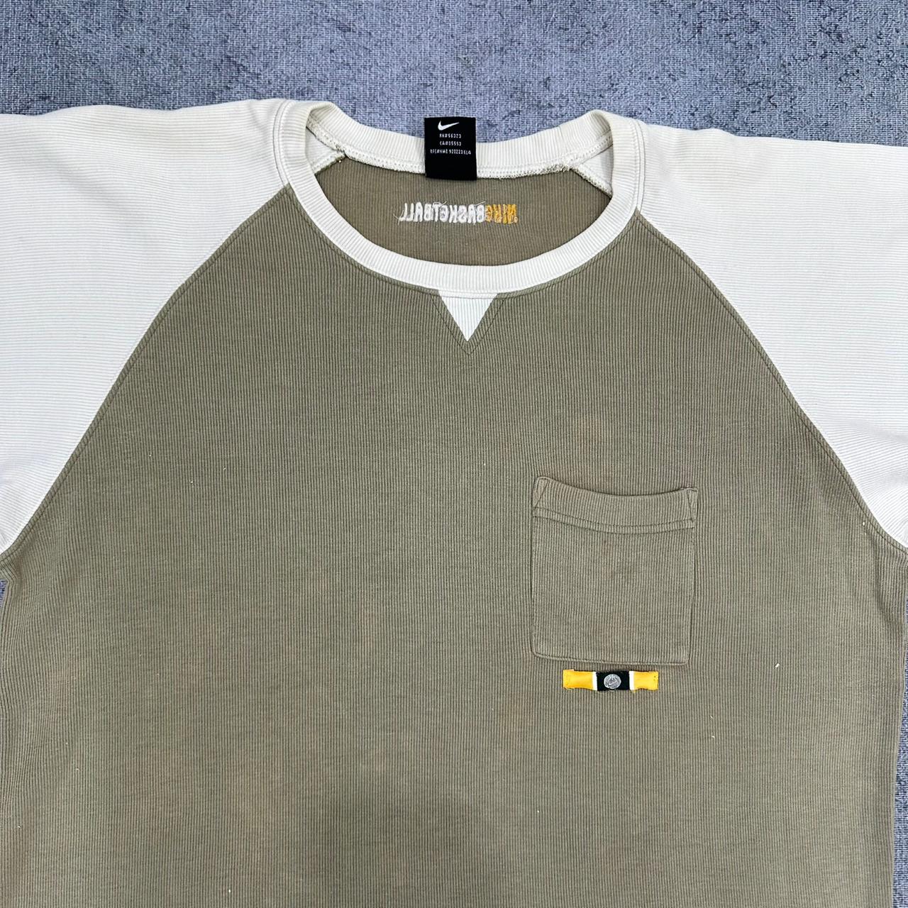 Nike vintage Basketball T-Shirt Tee Shirt oversized Y2K khaki M