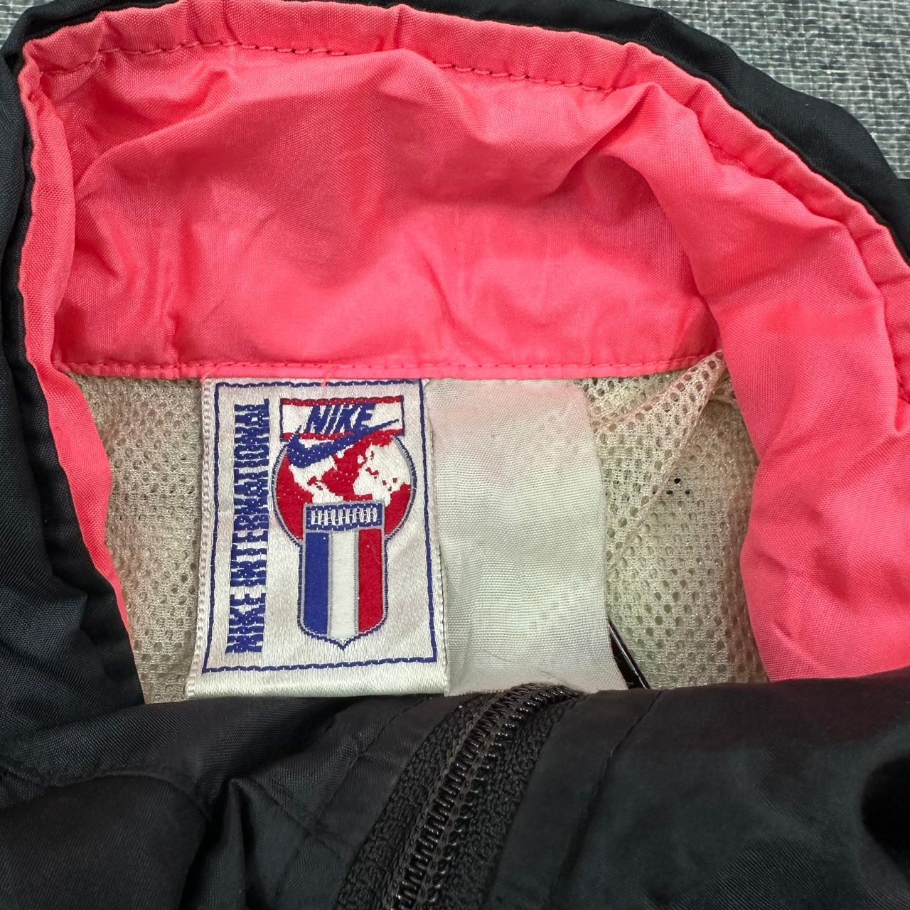 Nike International vintage 90s Windbreaker Trackjacket Y2K Jacke L