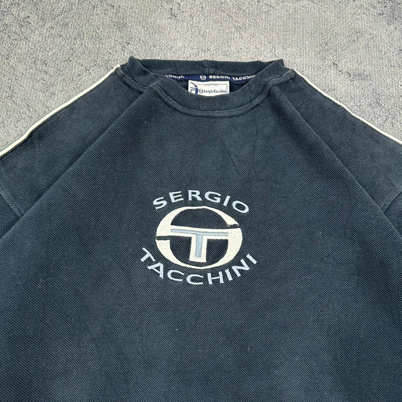 Sergio Tacchini Sweatshirt Detailaufnahme des gestickten Logos