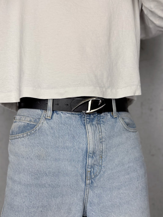 "Sharped D" Y2K Gürtel Streetwear mit silber Gürtelschnalle