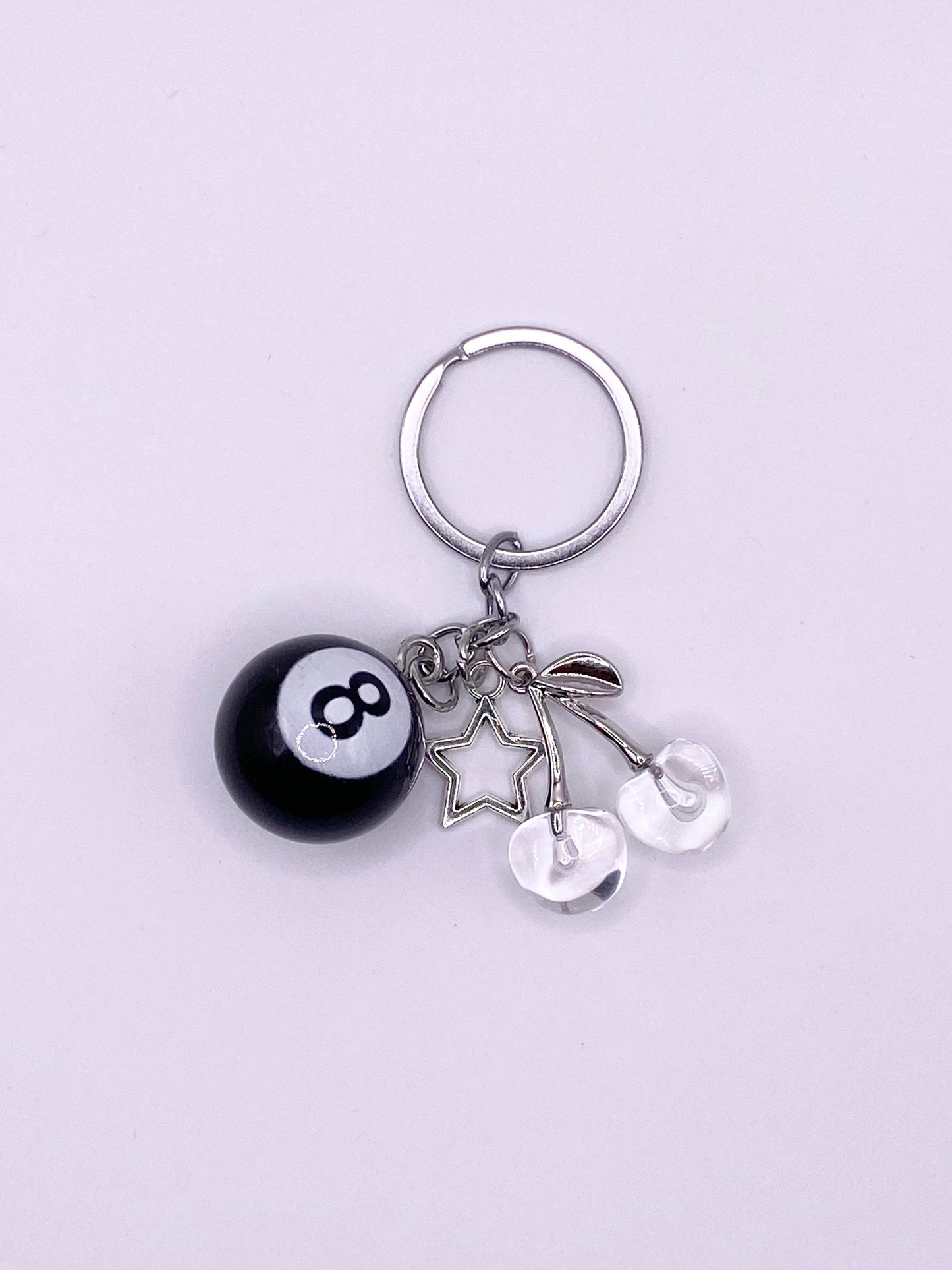 Schlüsselanhänger „Lucky 8 Ball & Kirsche“ mit Stern-Charme