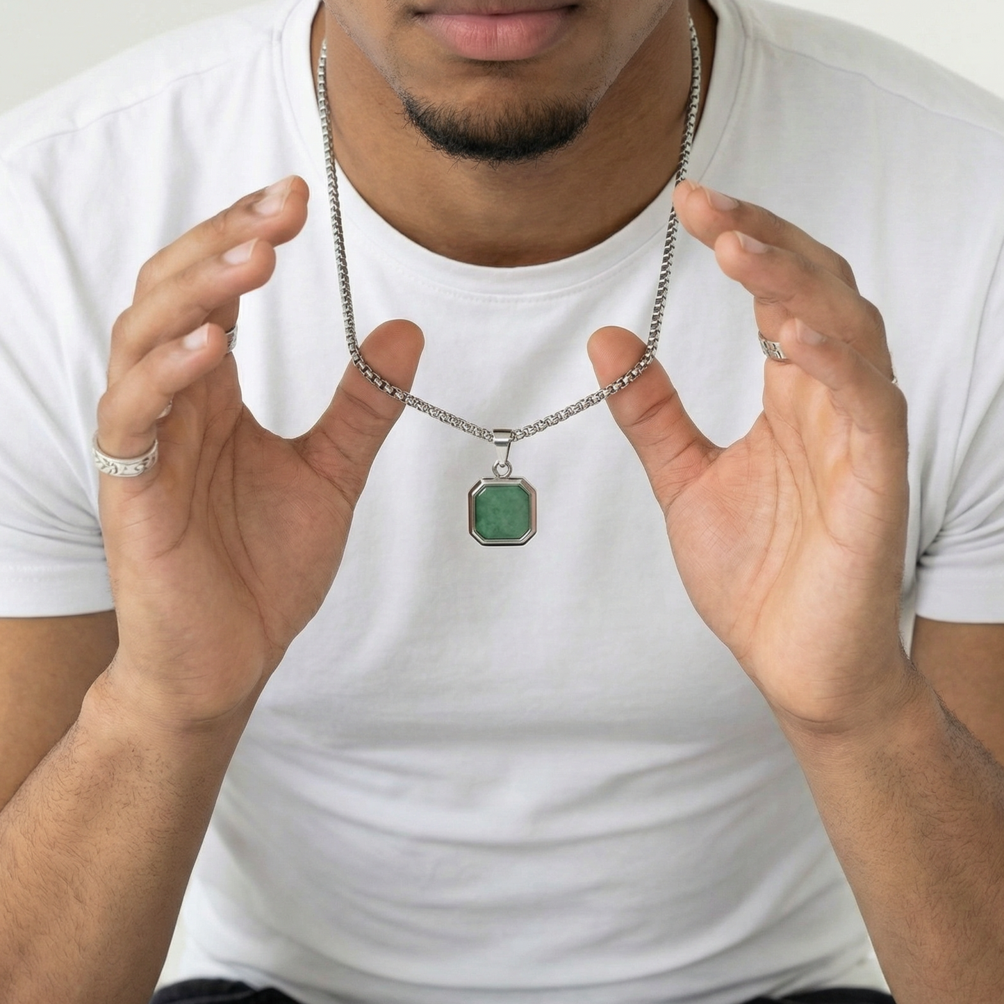 "Gem Stone" Streetwear silber Halskette mit Schmuckstein Gem Necklace grün weiß schwarz