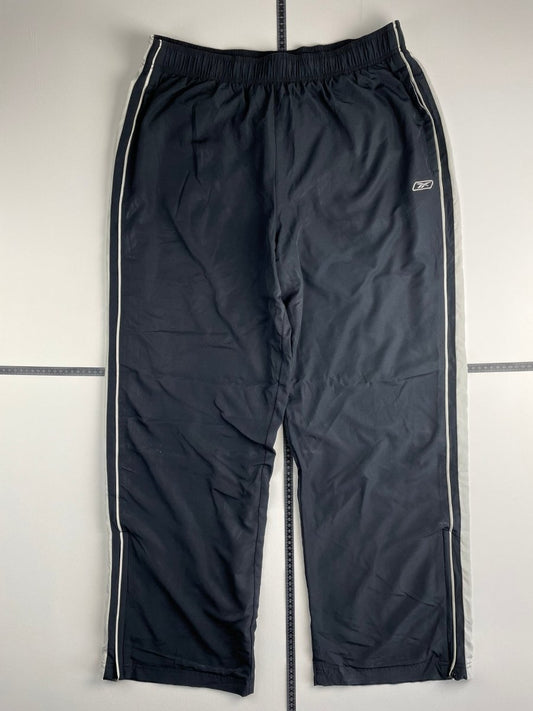 Reebok Trackpants XL - MonkeysVintage