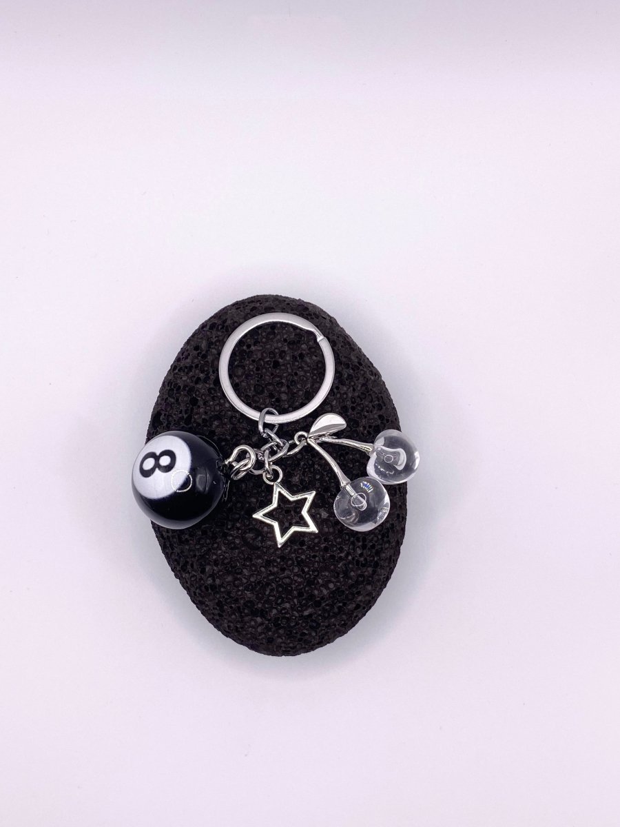 Schlüsselanhänger „Lucky 8 Ball & Kirsche“ mit Stern - Charme - MonkeysVintage