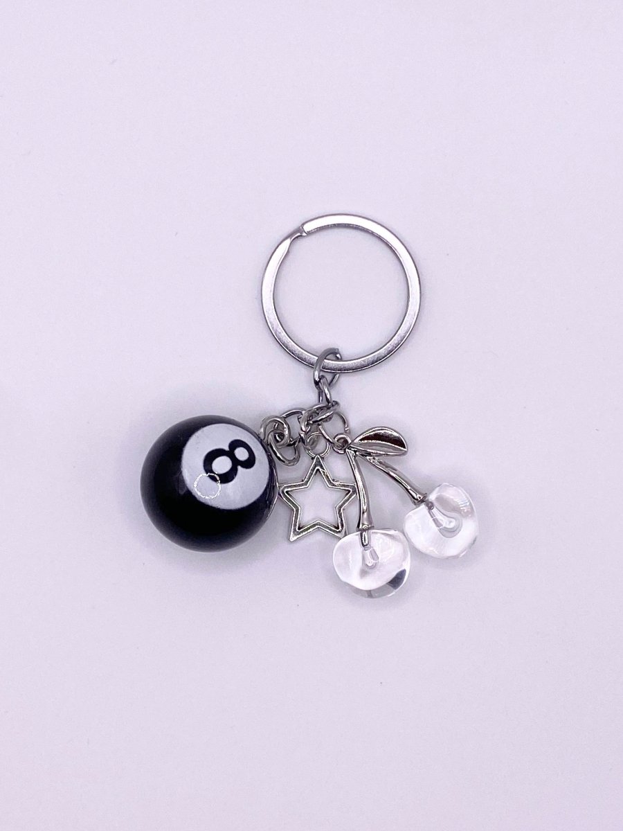 Schlüsselanhänger „Lucky 8 Ball & Kirsche“ mit Stern - Charme - MonkeysVintage