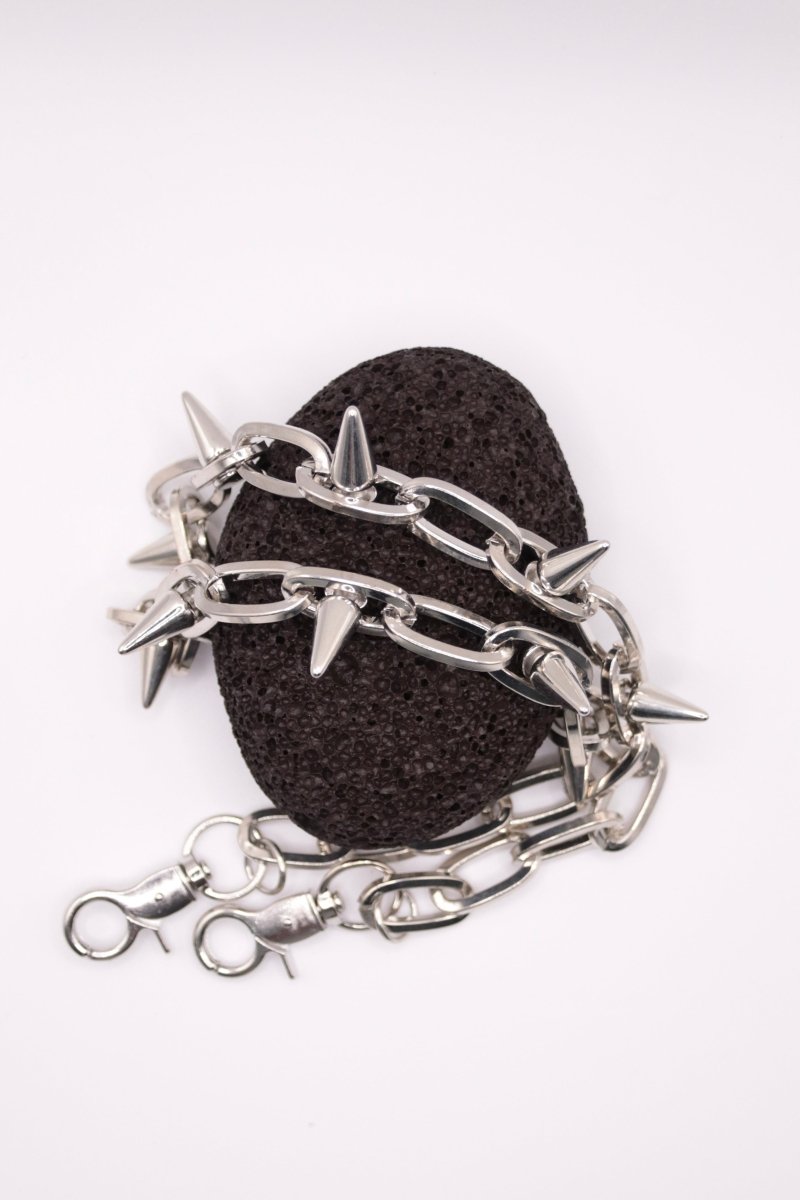 "Silver Fang" - Silberne Hosenkette mit Spikes | Punk Rock Style Accessoire - MonkeysVintage
